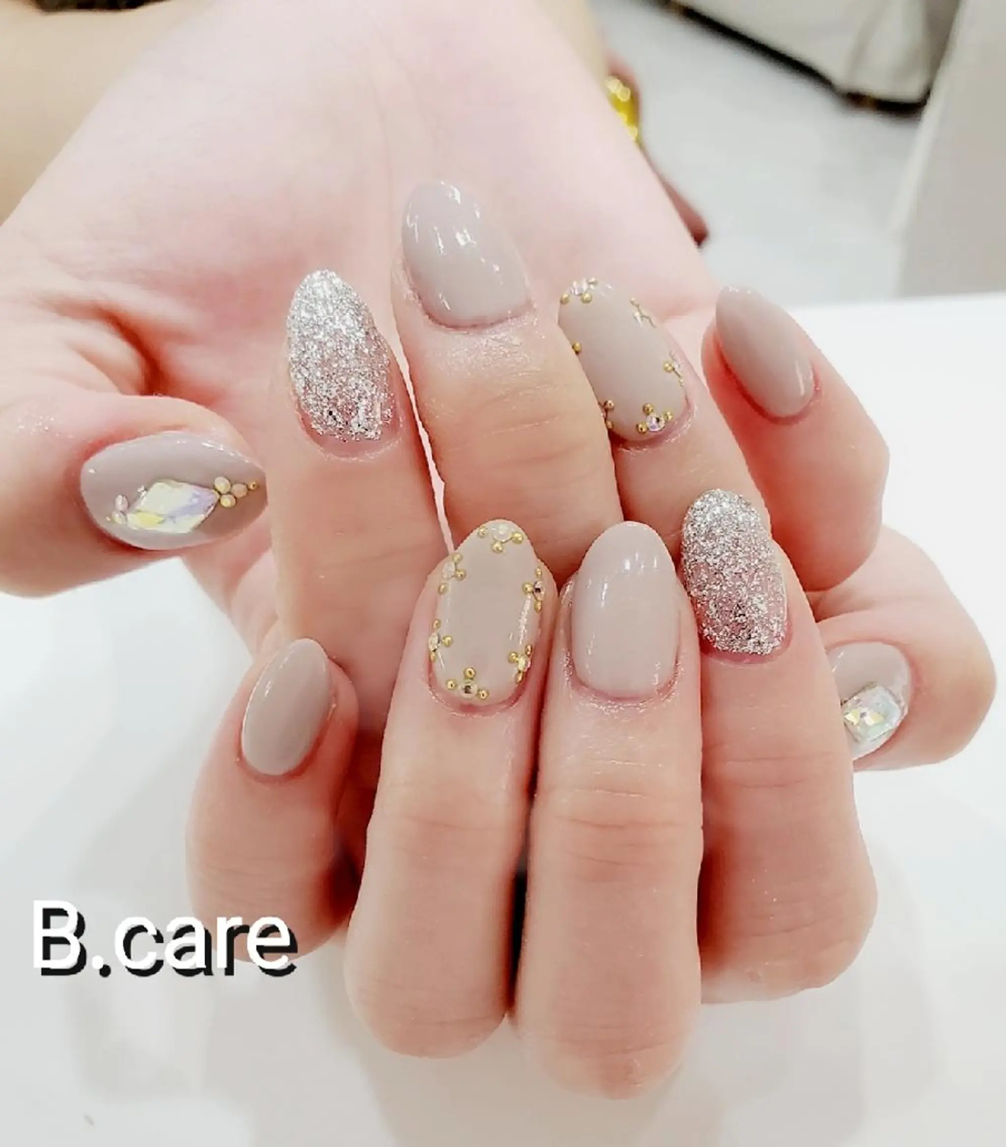 ネイル B.care自由ヶ丘所属・早坂  のネイルデザイン