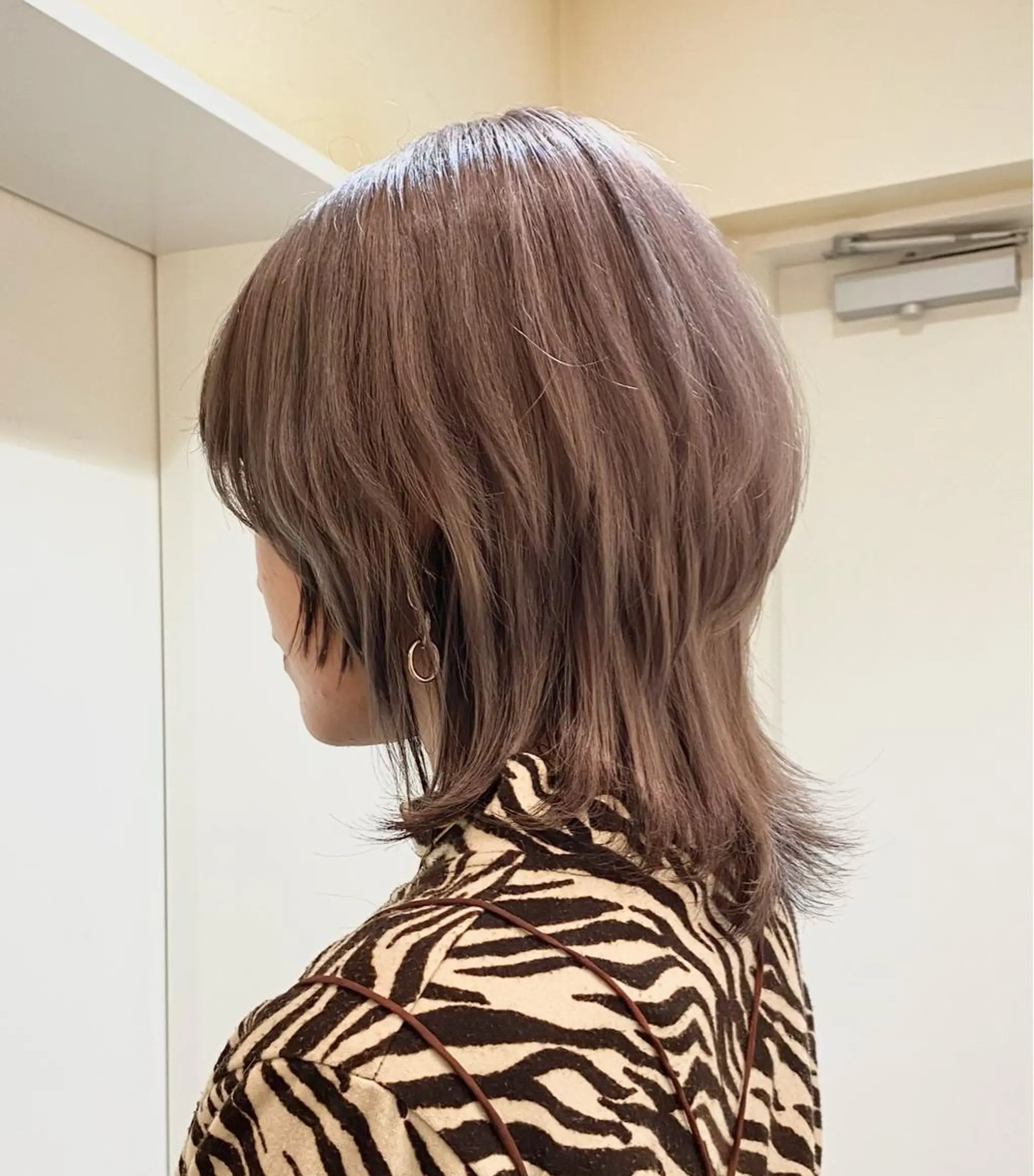 ミディアム カラー ベージュカラー ブリーチ ハイトーンカラー ラベンダーカラー ラベンダーベージュ ✨BASSA 【高田馬場】✨のヘアスタイル
