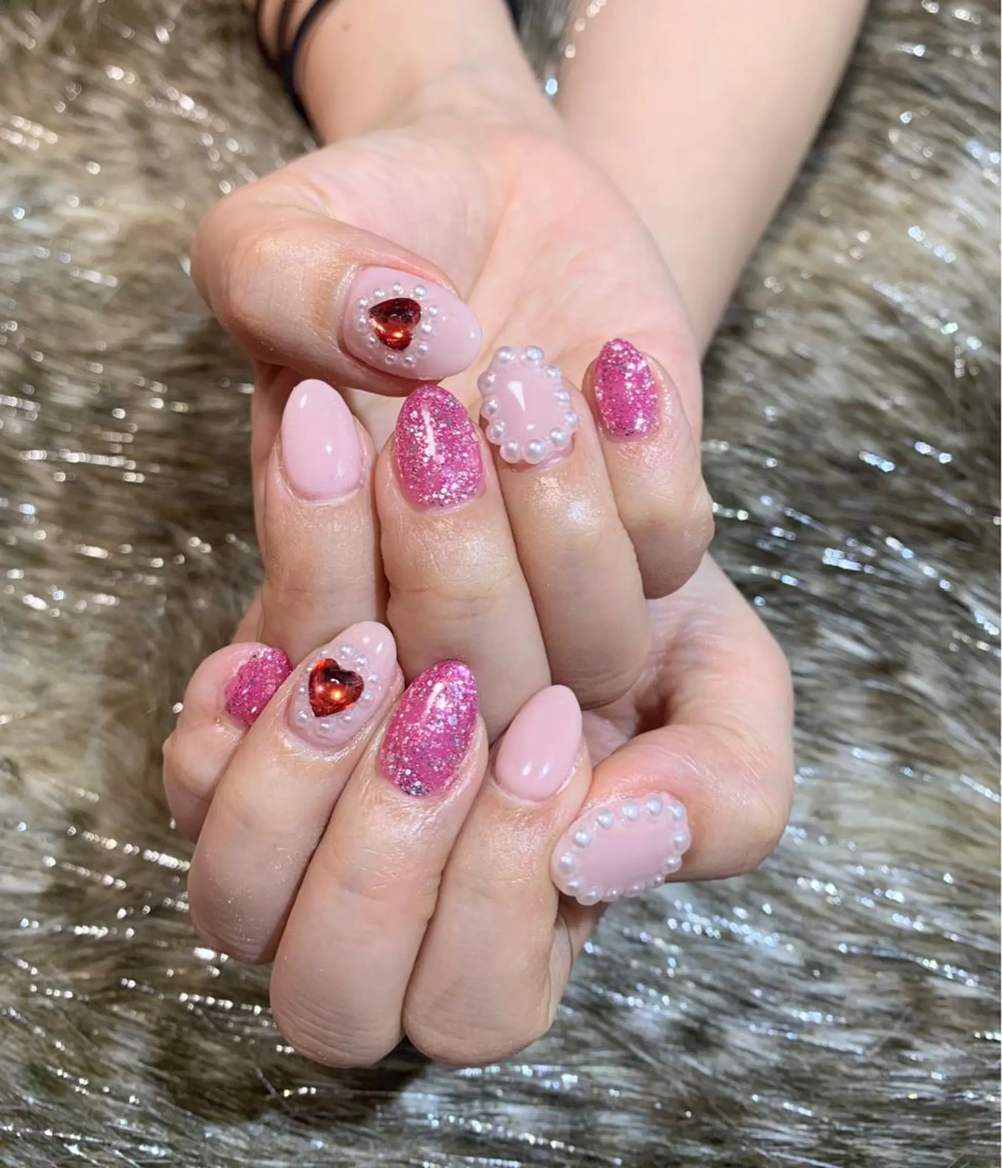 ネイル ハンドネイル ハンドケア 🌙都岡 ムーンネイルのネイルデザイン