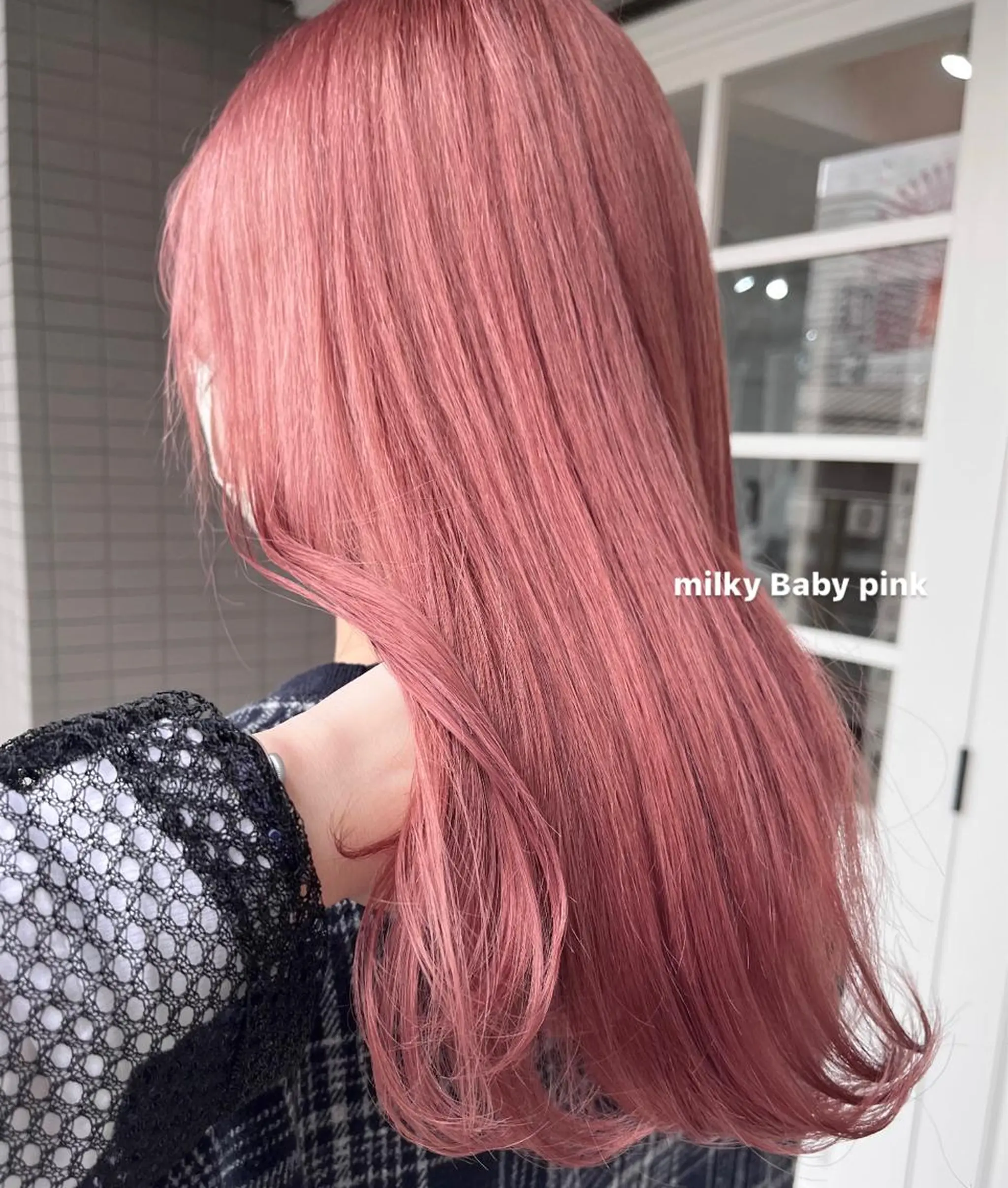 カラー KAYLEE ayanoのヘアスタイル