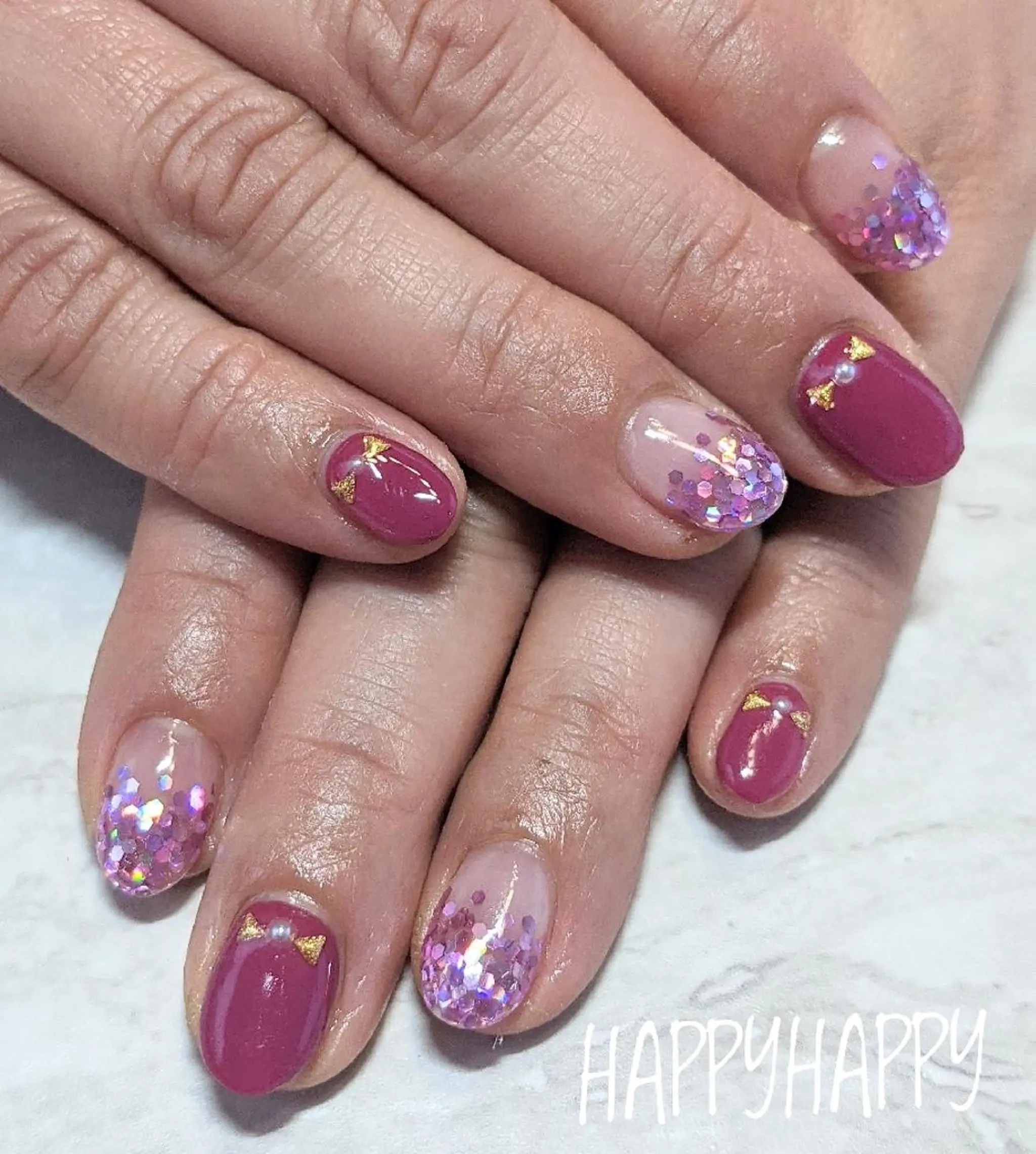 ネイル ラメ(グリッター) ラメグラデーション ワンカラーネイル HAPPY HAPPYのネイルデザイン