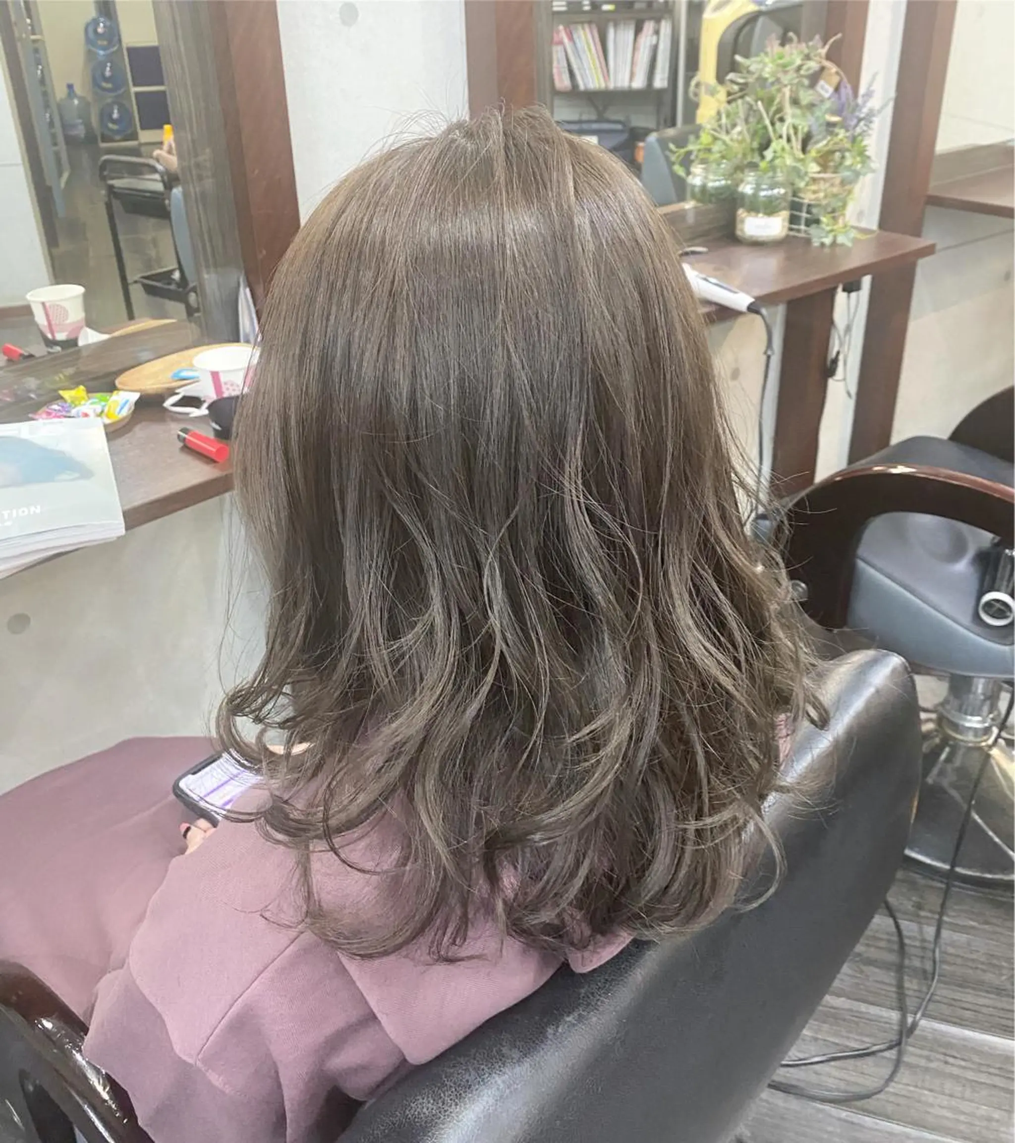 ロング カラー アッシュ アッシュグレー アッシュグレージュ グレージュ ヘアカラー トリートメント cocoru所属・＊横浜駅＊ 金子 誠也のヘアスタイル