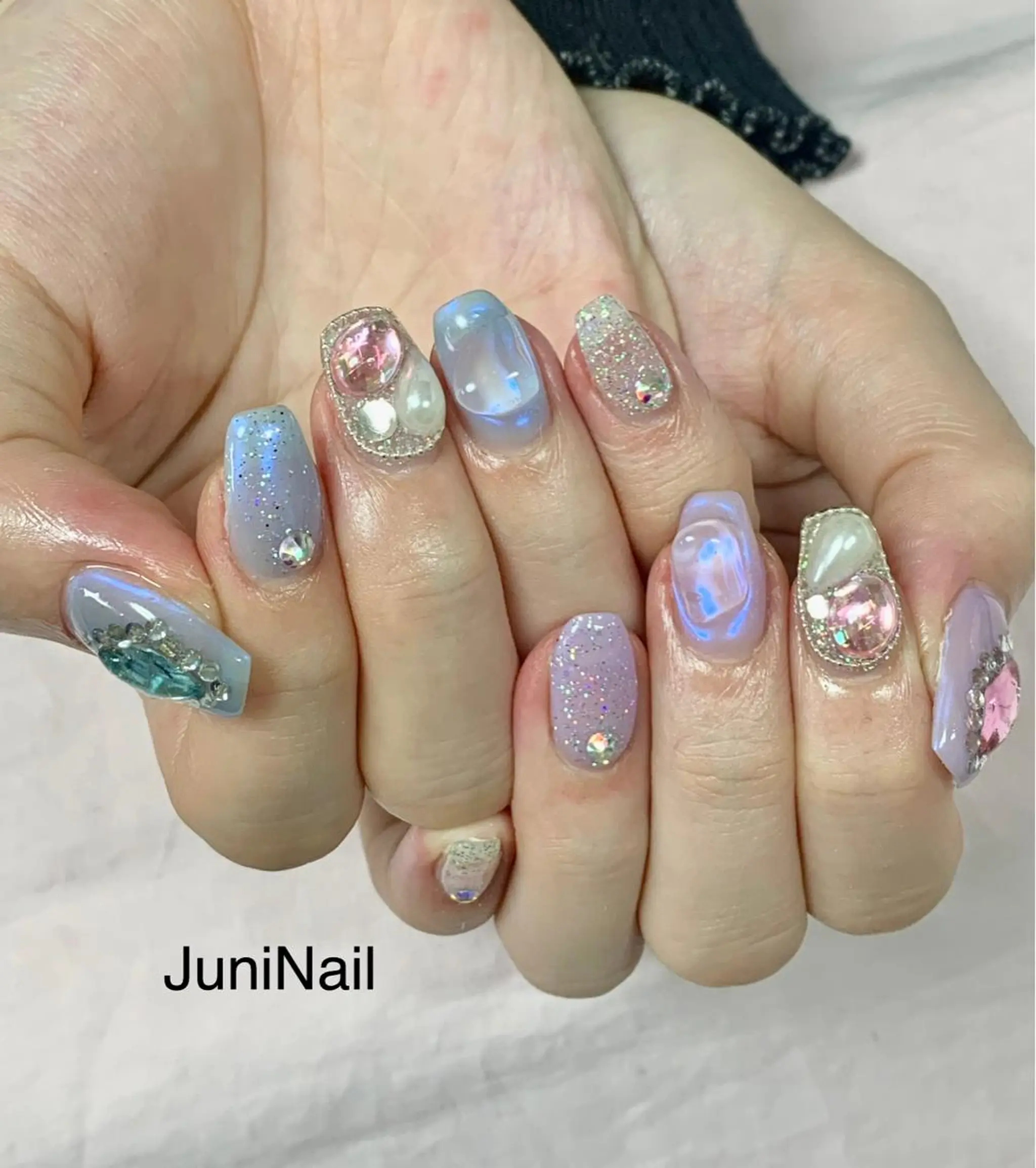 ネイル オーロラネイル クリアネイル 成人式 フラッシュネイル フレンチネイル ハンドネイル JuniNail韓国 ネイリストsuのネイルデザイン