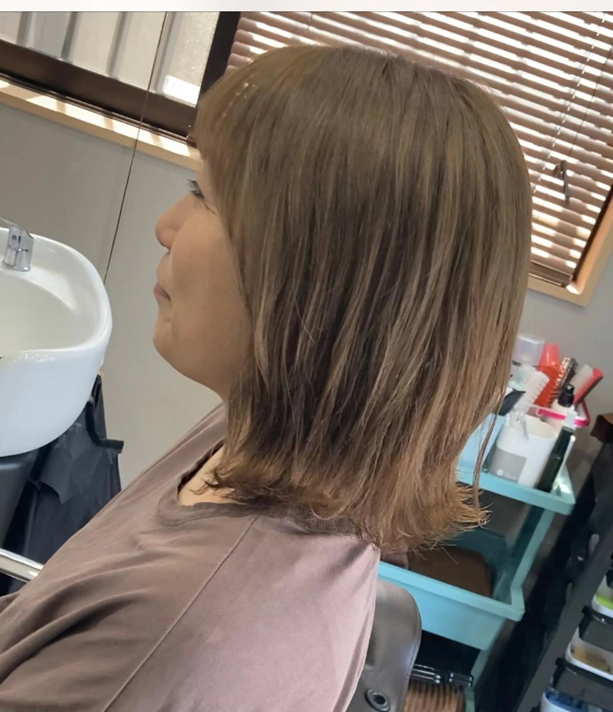 ミディアム カラー ダブルカラー Hair room Leaのヘアスタイル