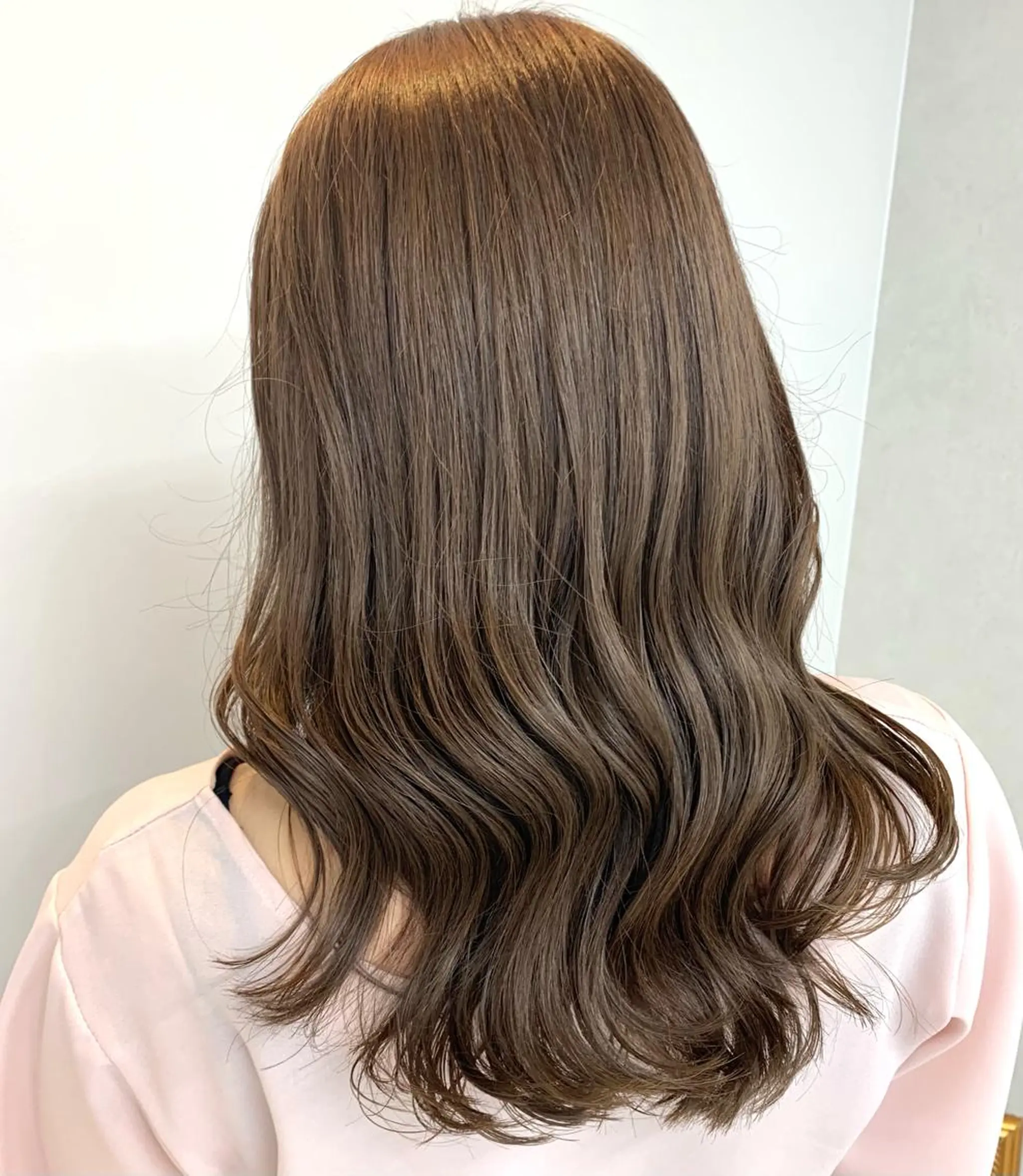 セミロング カラー ヘアカラー トリートメント TriumpH天王寺店【ミルボンAujua認定サロン】所属・SAKI🐈‍⬛【 HAPPY届けます】のヘアスタイル