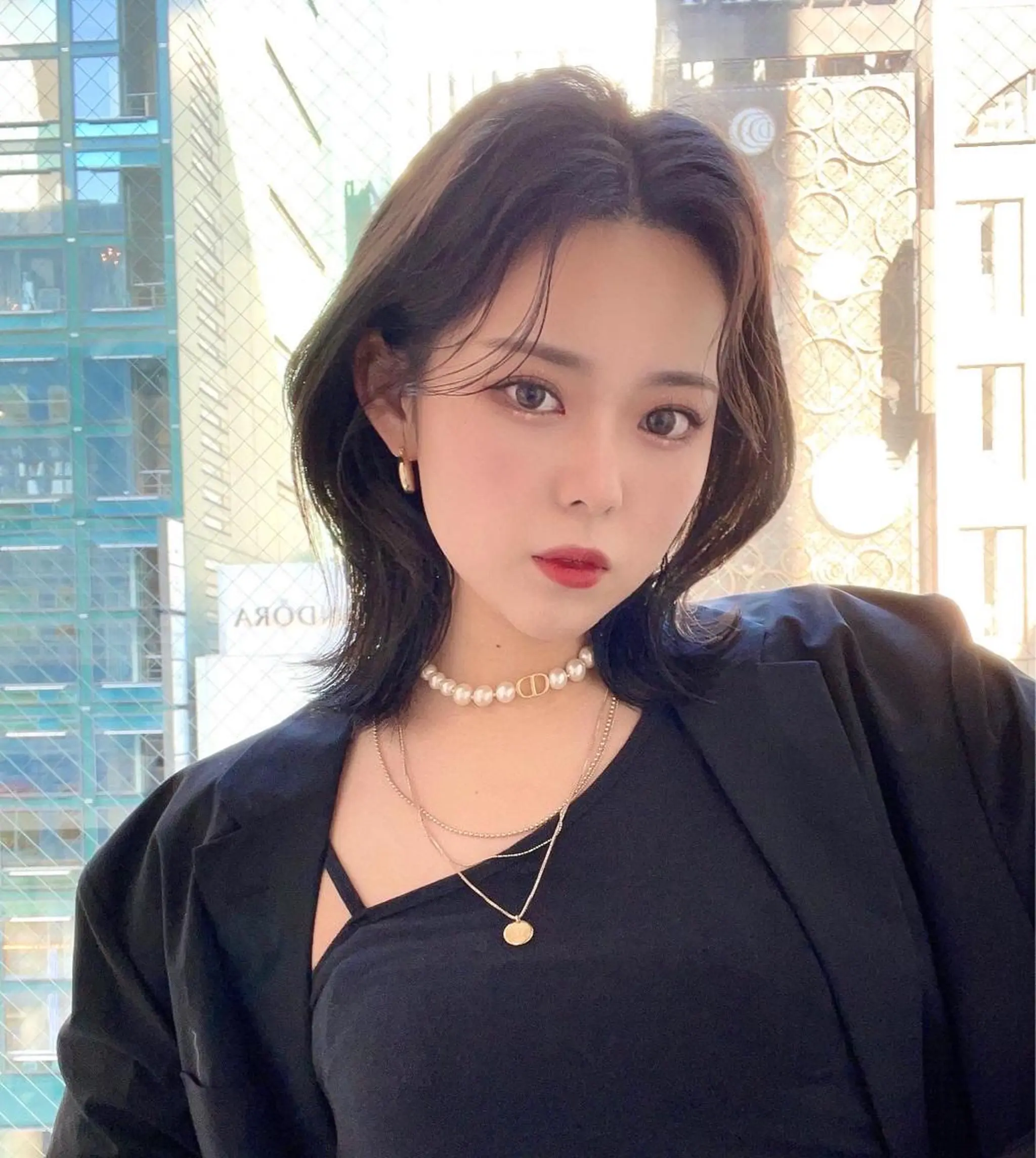 ショート ボブ くびれヘア かきあげバング 似合わせカット 小顔カット カット ヘアカラー トリートメント ボブパーマ ウルフパーマのヘアスタイル