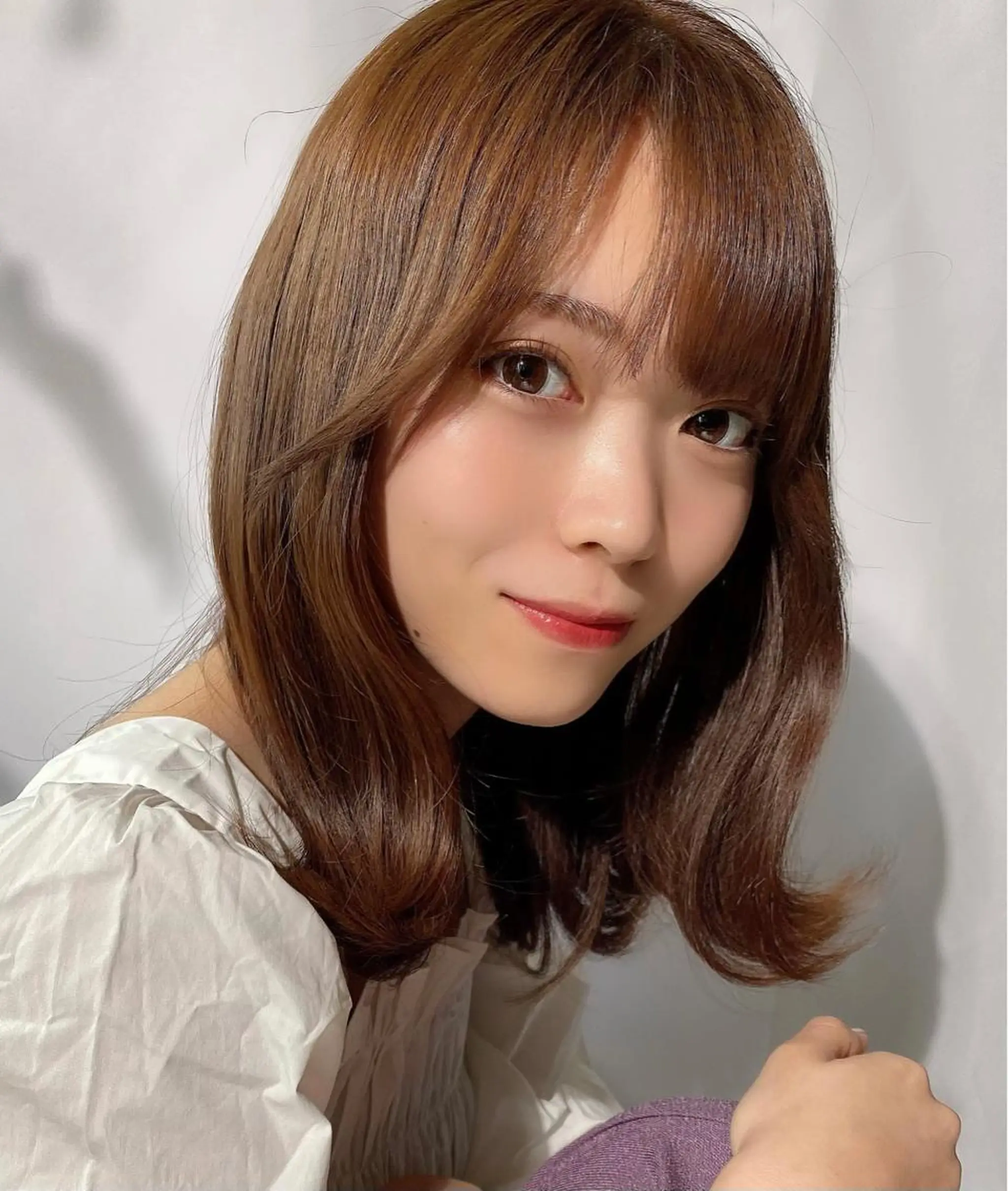 ミディアム レイヤーカット サイドバング カット ヘアカラー トリートメント 🧡くびれヘア/前髪 顔周り🧡久原結衣のヘアスタイル