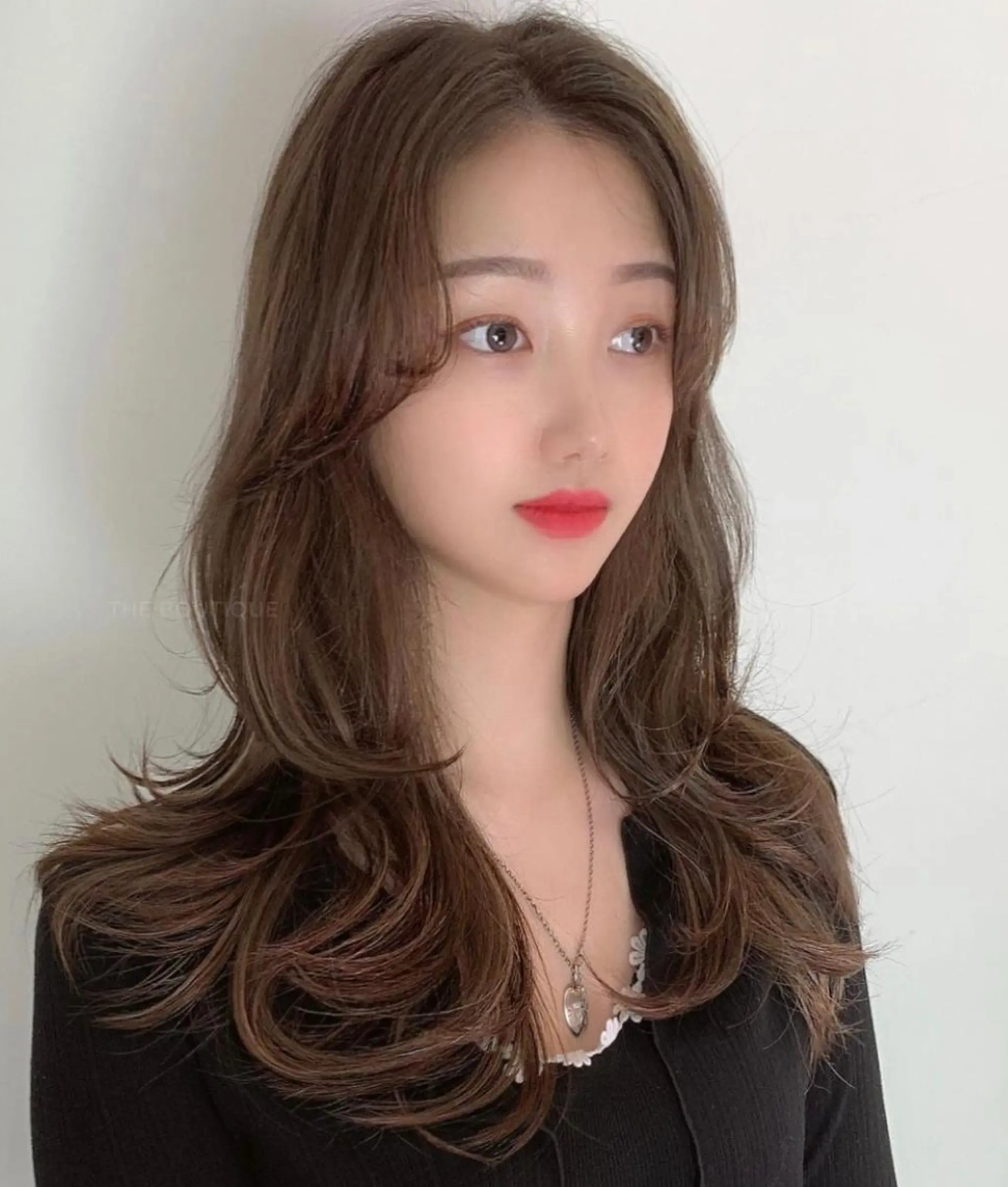 ミディアム カラー ベージュカラー ブリーチ イヤリングカラー 韓国風カラー ブリーチなしカラー カット ヘアカラー トリートメント 鈴木 一貴のヘアスタイル
