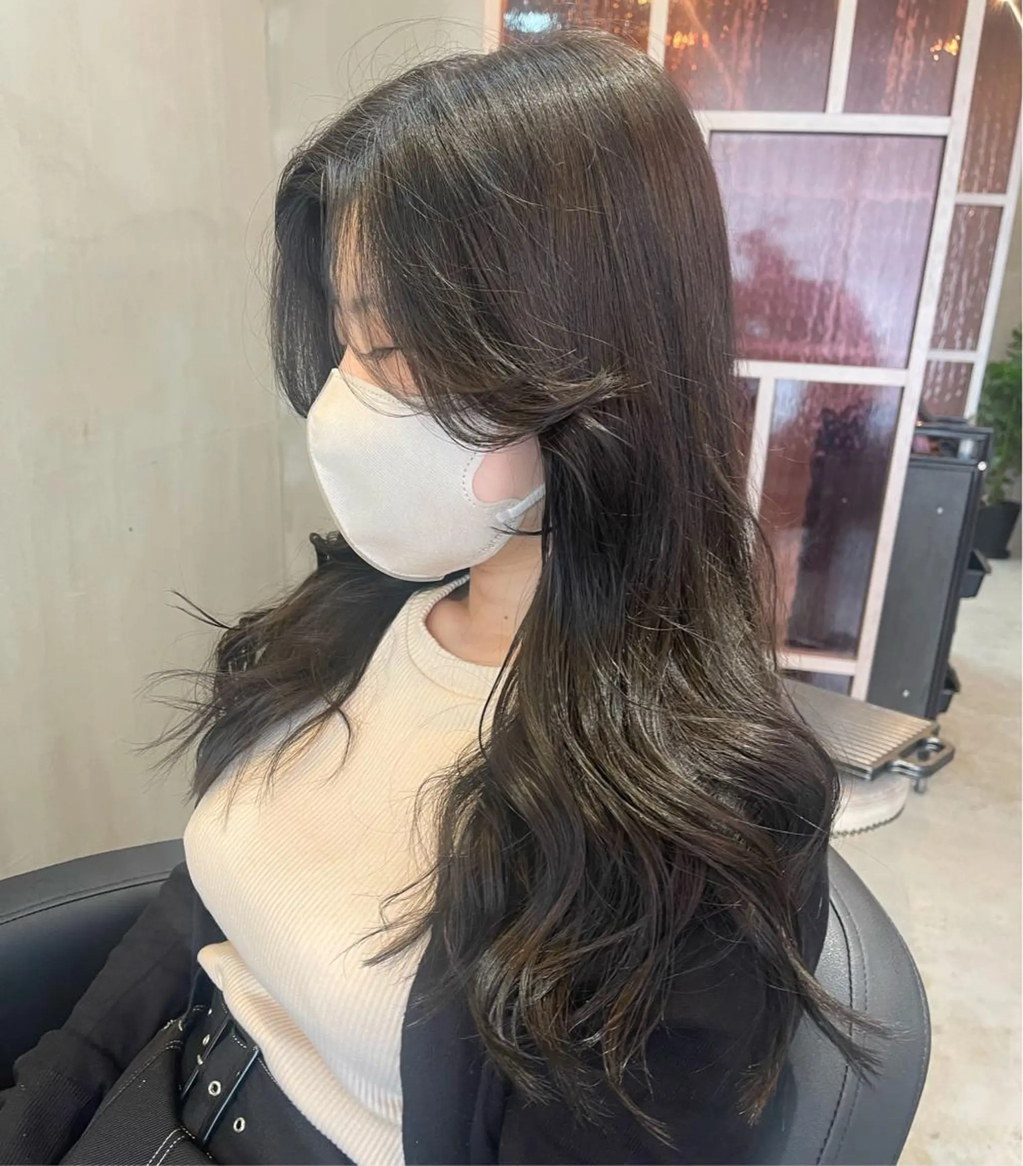 ロング アッシュ アッシュグレー アッシュグレージュ ヘアカラー トリートメント 韓国 / 中国ヘア 🦋Noniのヘアスタイル