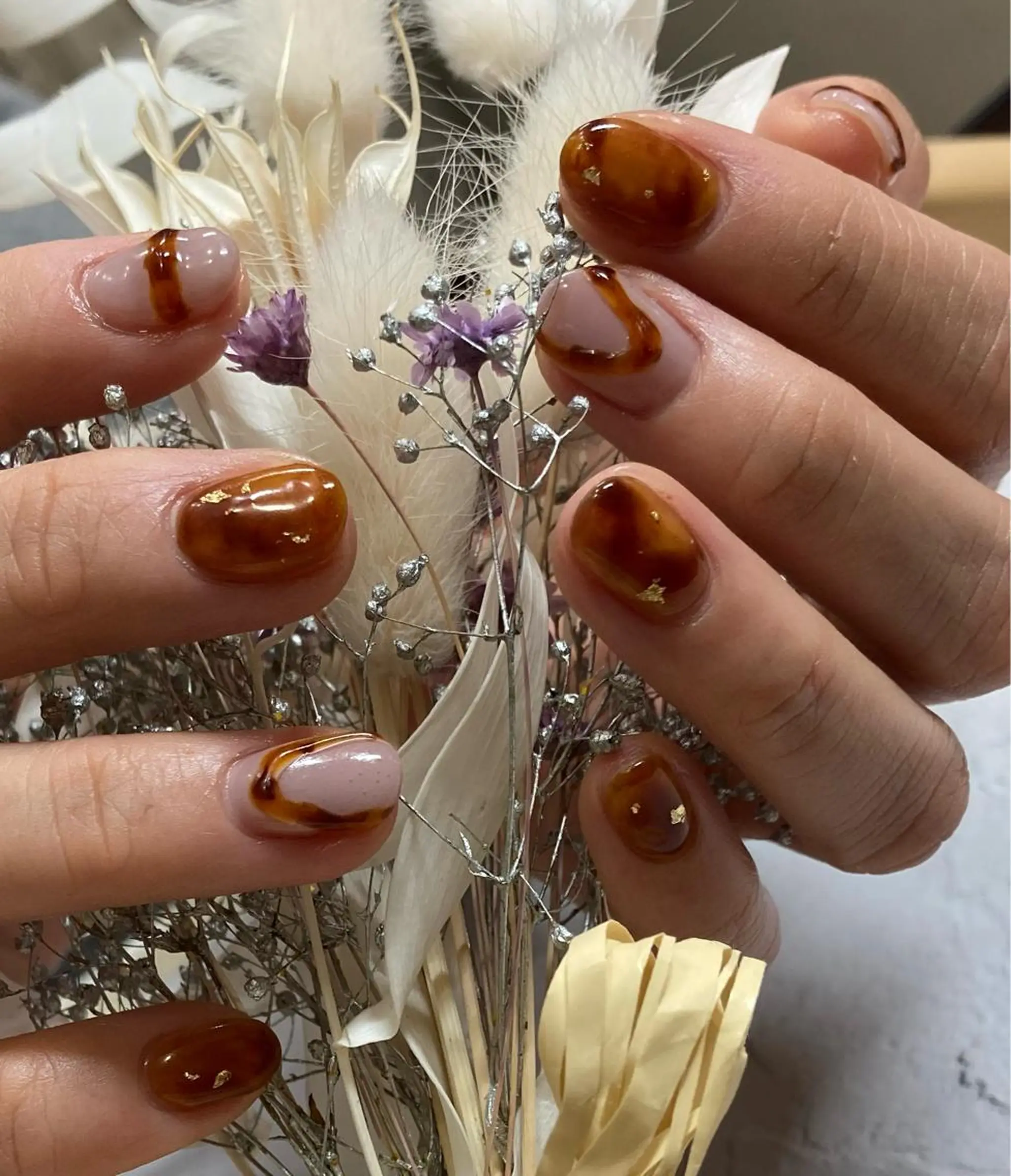ネイル べっ甲ネイル ジェルネイル Min2nailプライベートサロン&ネイルスクール所属・花 みきのマツエク・マツパデザイン