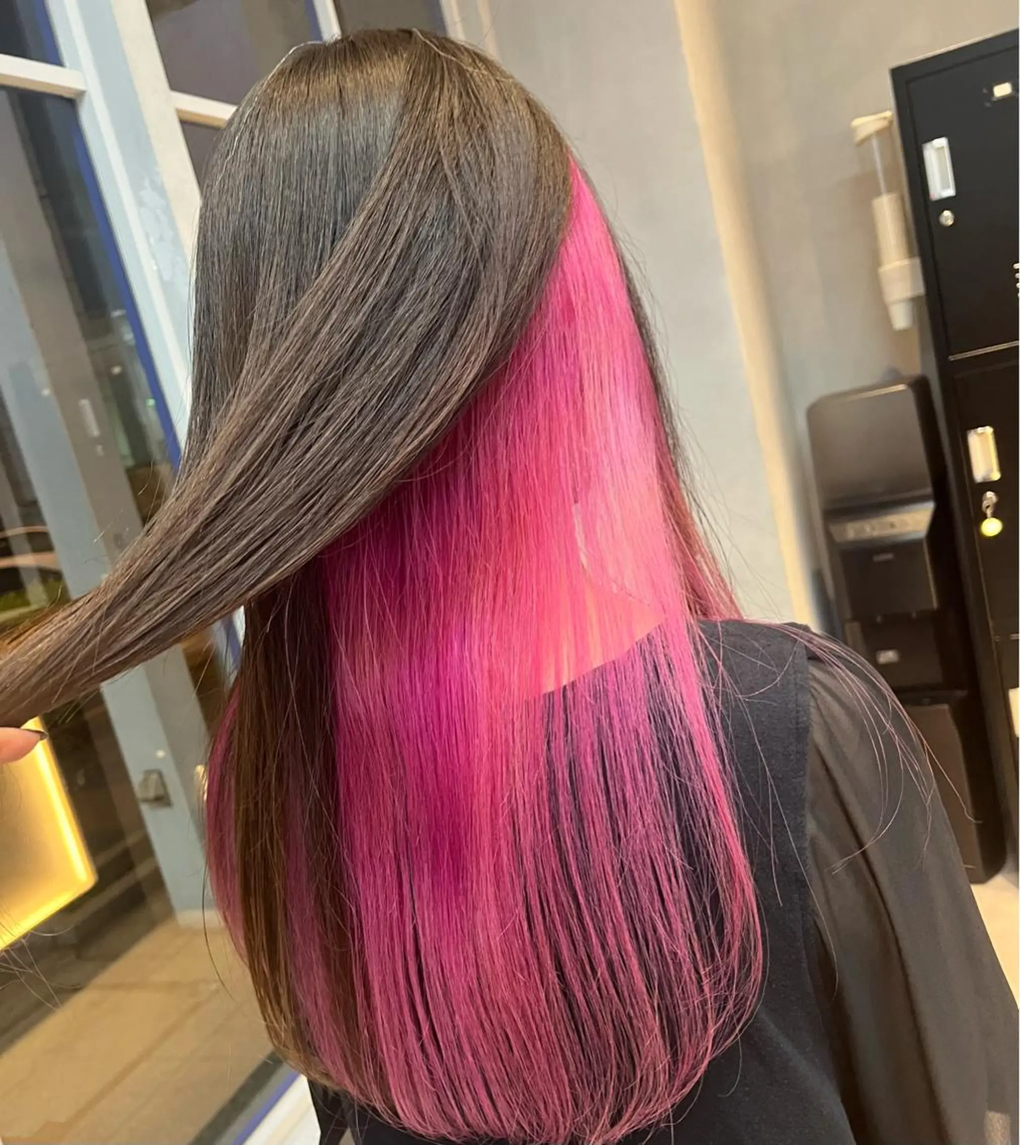 ロング カラー ピンクカラー カット ヘアカラー tomoka 推しカラーのヘアスタイル