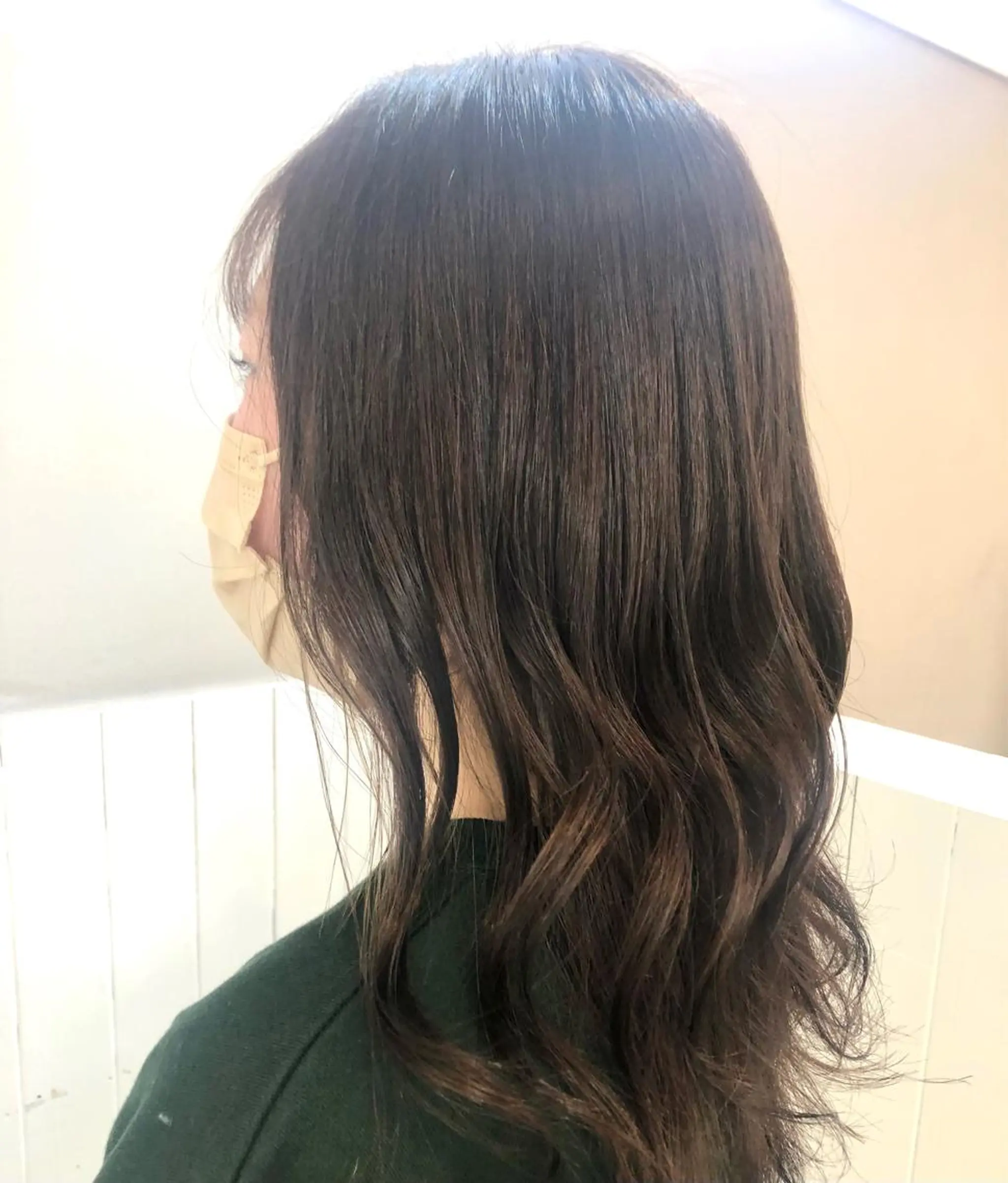 セミロング カラー ブラウンカラー Pocketいわき 深谷 智花のヘアスタイル