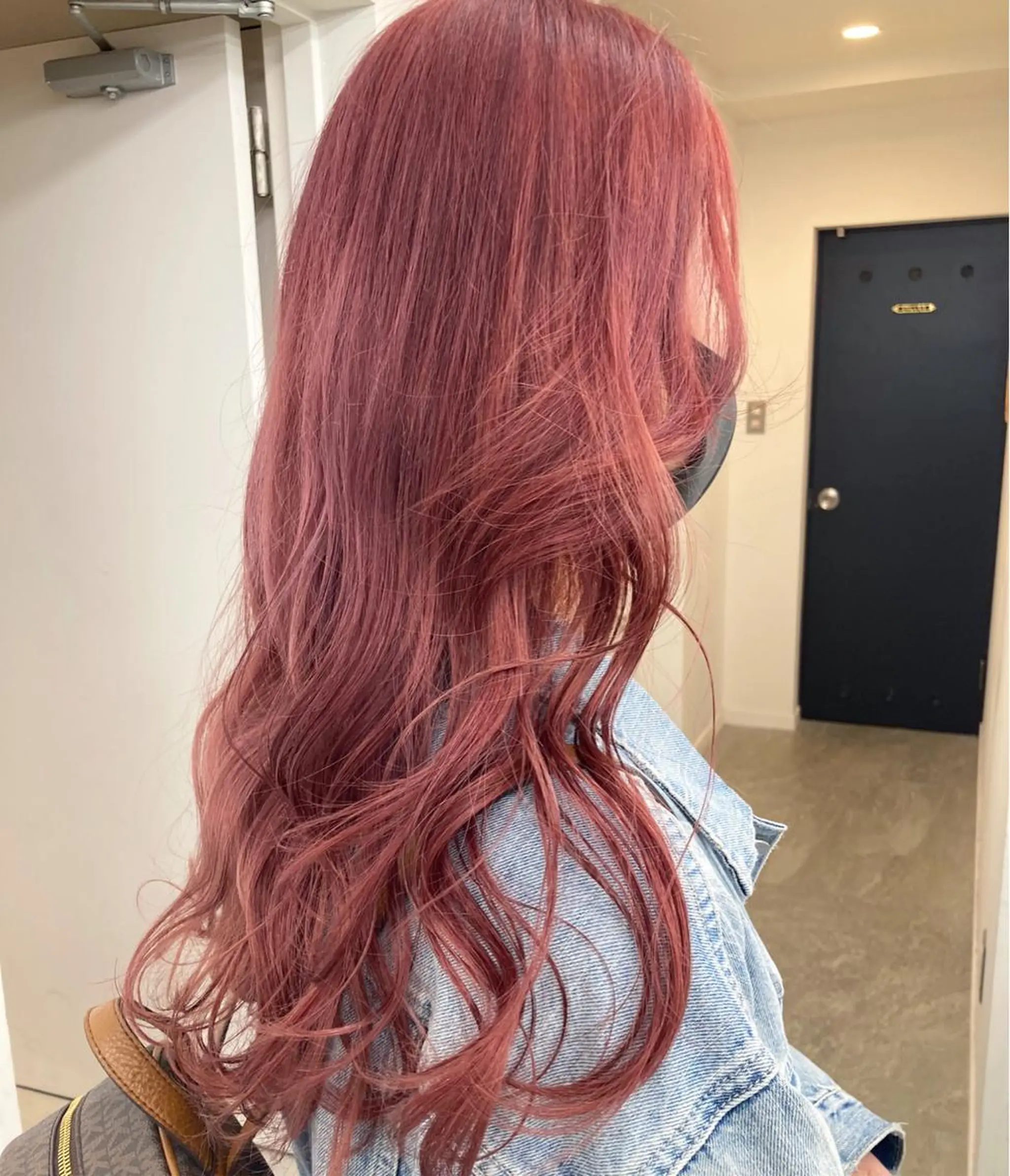 セミロング カラー カット ヘアカラー ポミエ恵比寿所属・🤎口コミ5.0 カラー好評🤎KENのヘアスタイル