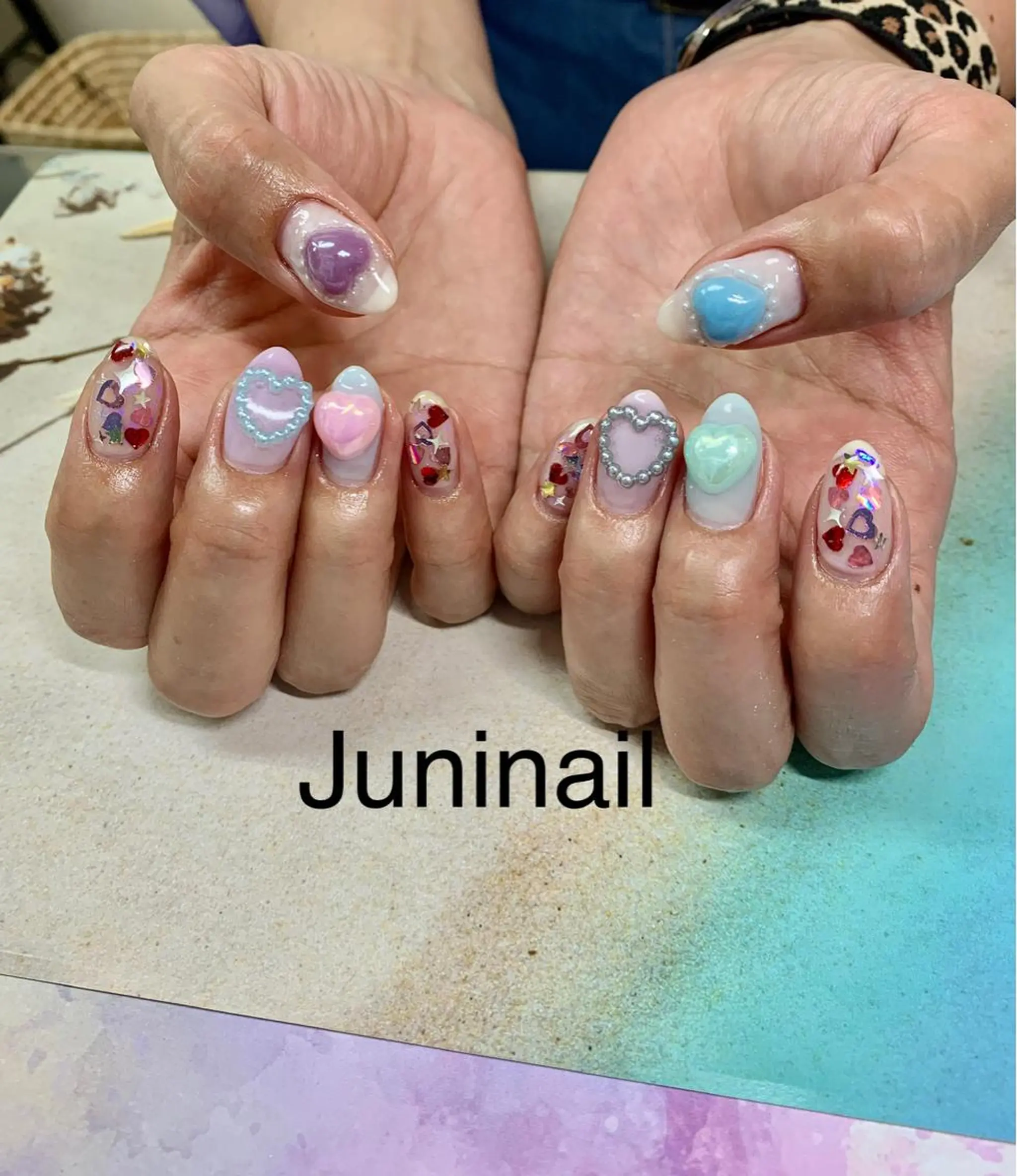 ネイル オーロラネイル クリアネイル フラッシュネイル フレンチネイル 氷ネイル・うるうるネイル ハンドネイル JuniNail韓国 ネイリストsuのネイルデザイン