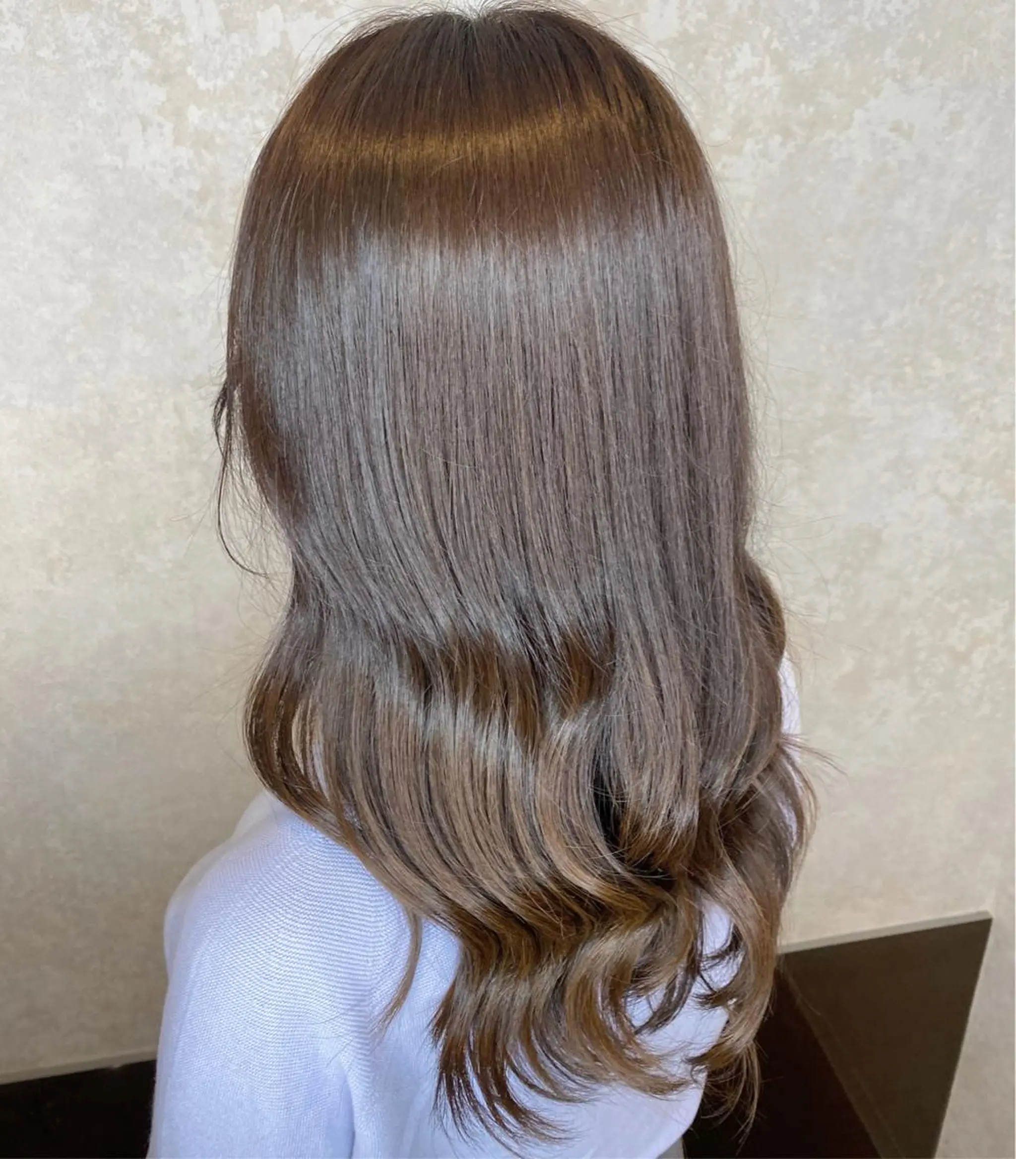 ロング カラー アッシュ ベージュカラー 黒髪 ブリーチ ケアブリーチ CIEL天六店 三上春のヘアスタイル