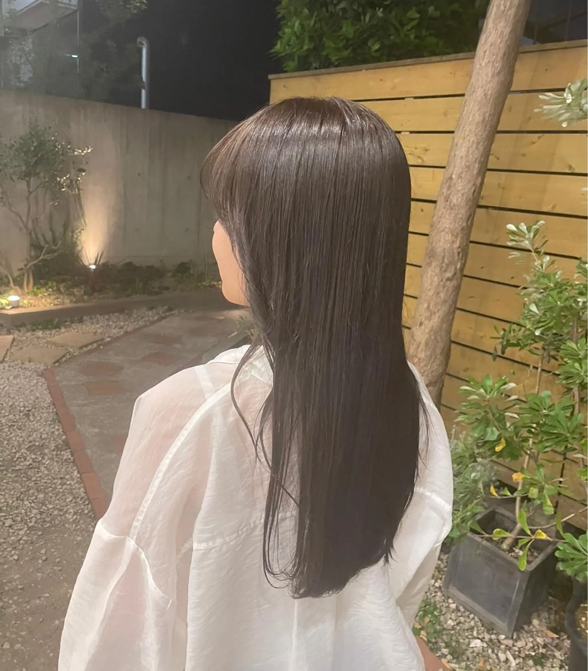 ロング カラー オリーブカラー HITOMI ショートカットのヘアスタイル