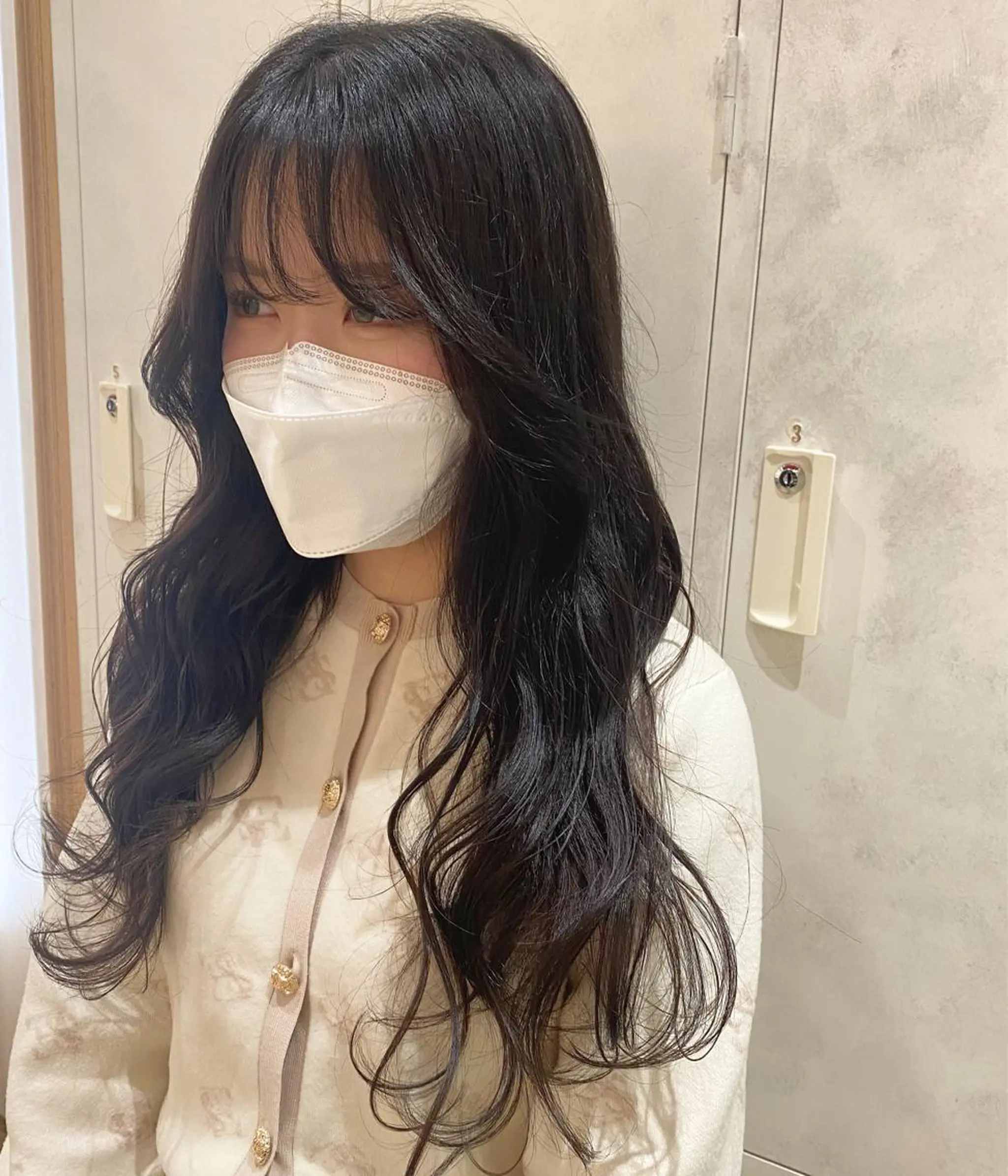 ロング カット 原 朱莉のヘアスタイル