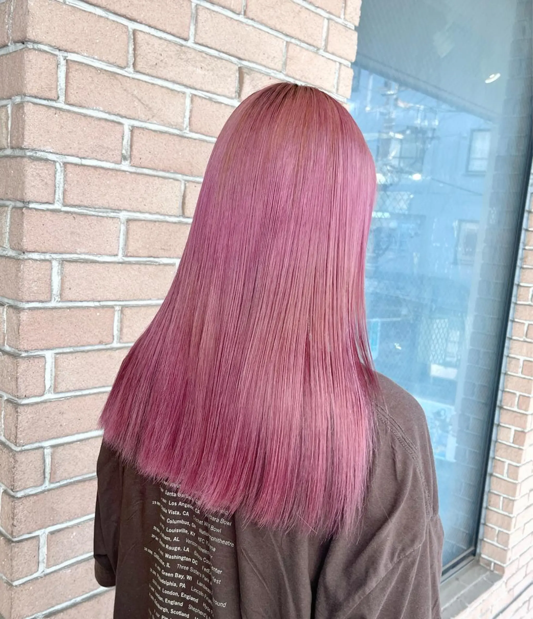 セミロング カラー ヘアアレンジ ブリーチ ヘアカラー ピンクカラー🩷 ヘアセットＮＯ.1のヘアスタイル