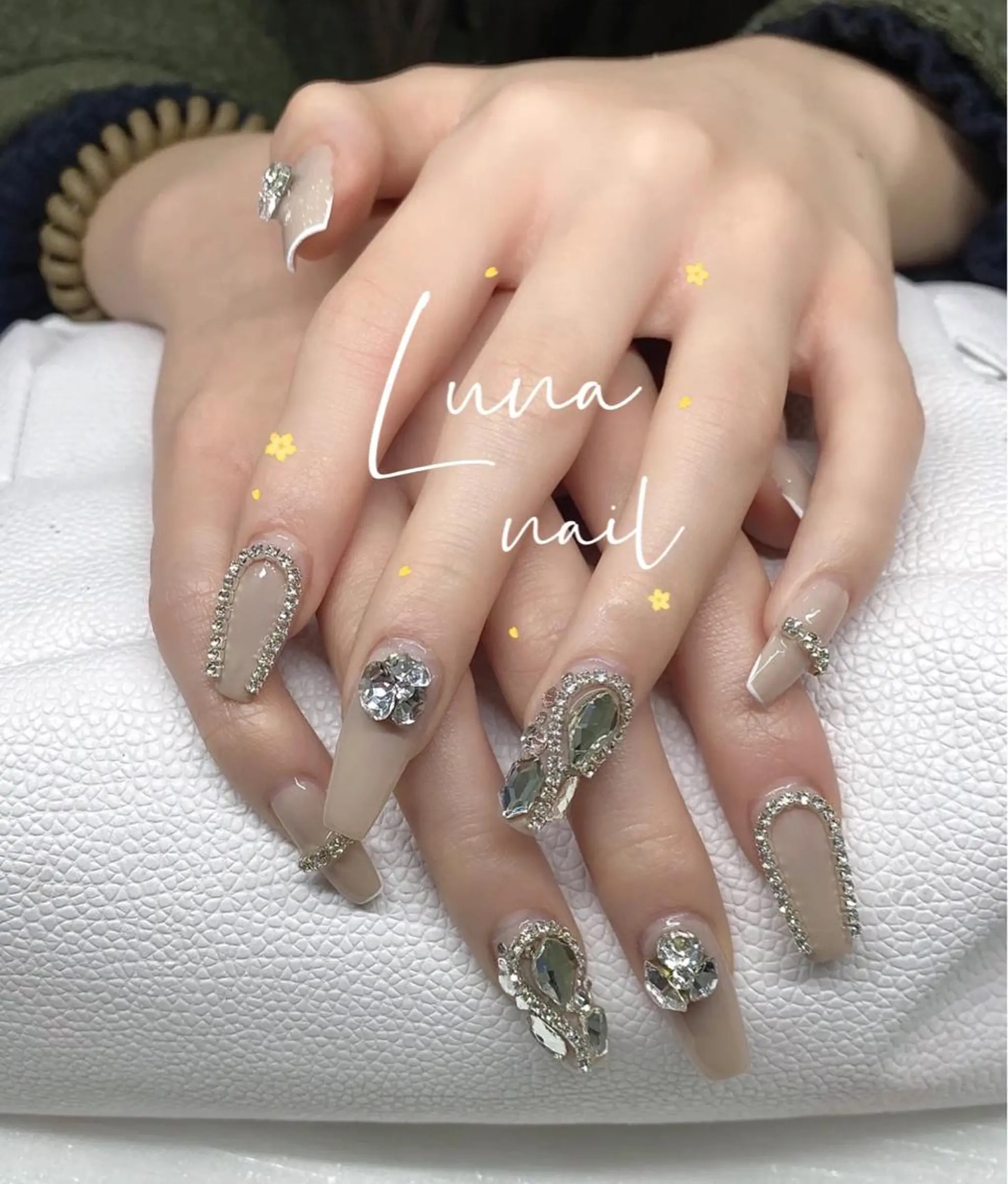 ネイル ハンドネイル luna nail ＆eyelashのネイルデザイン