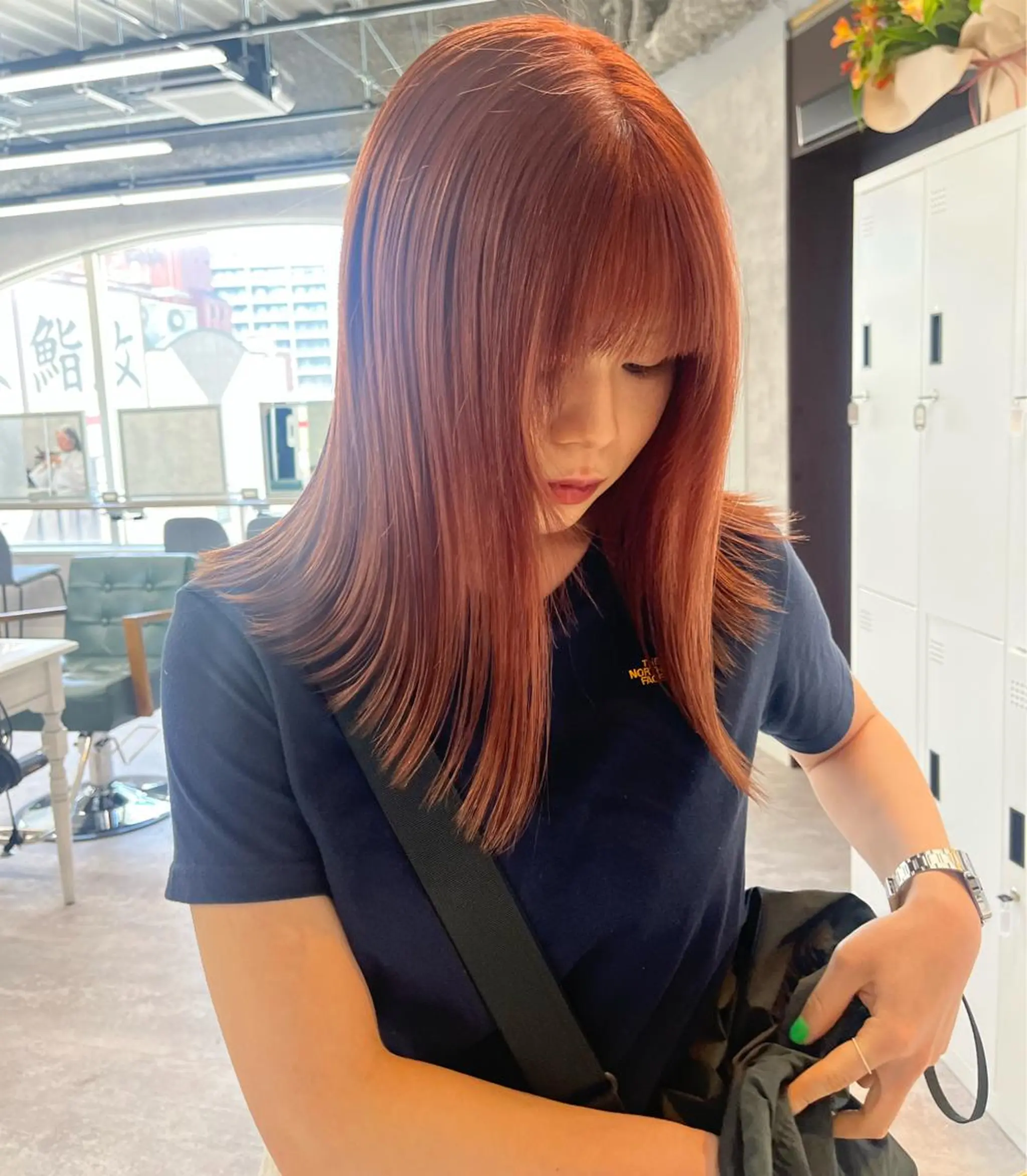 ミディアム カラー ヘアカラー ハイトーン/レイヤー 💜Akaneのヘアスタイル