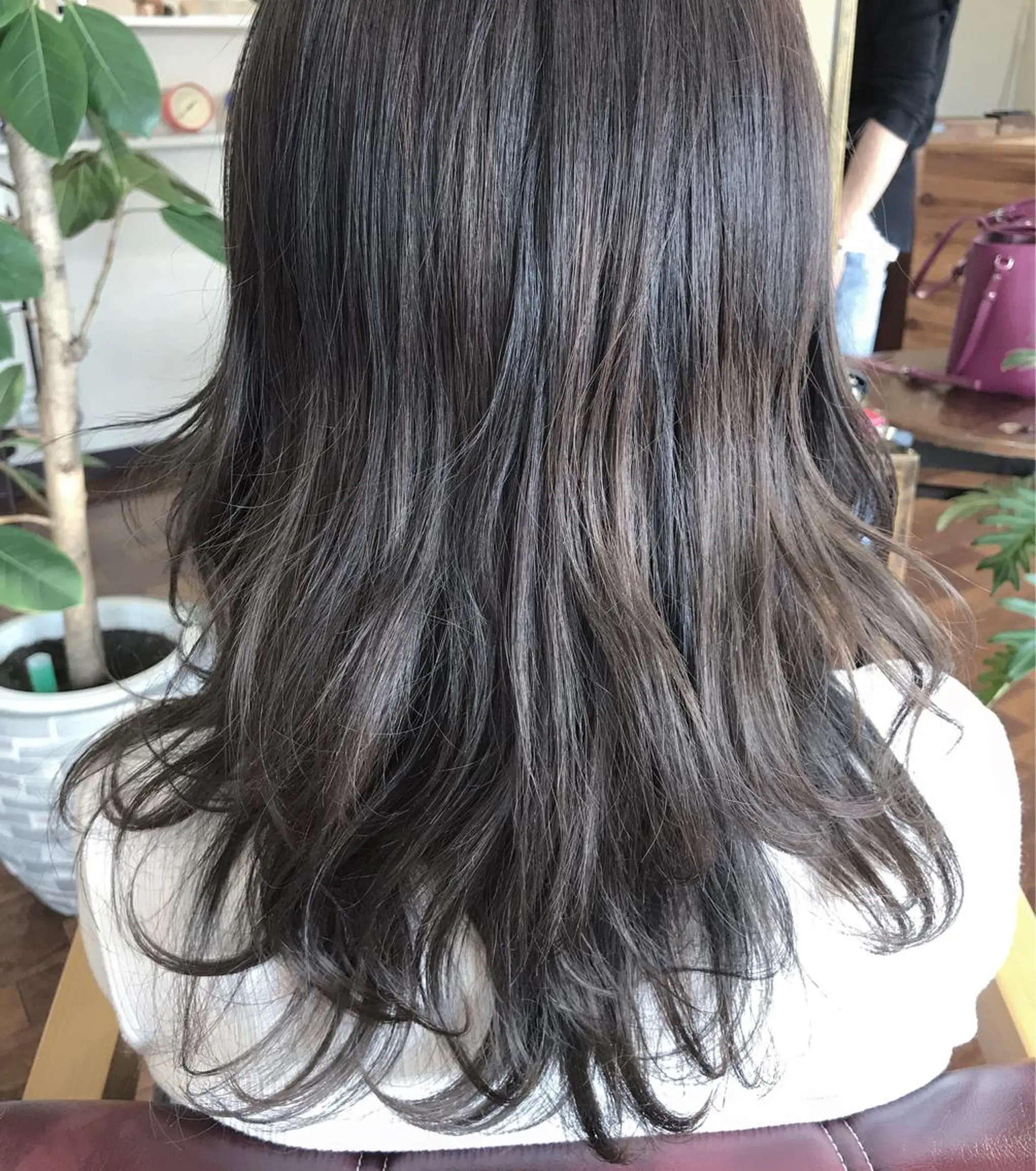 セミロング カラー グレージュ 大嶋 宏隆のヘアスタイル