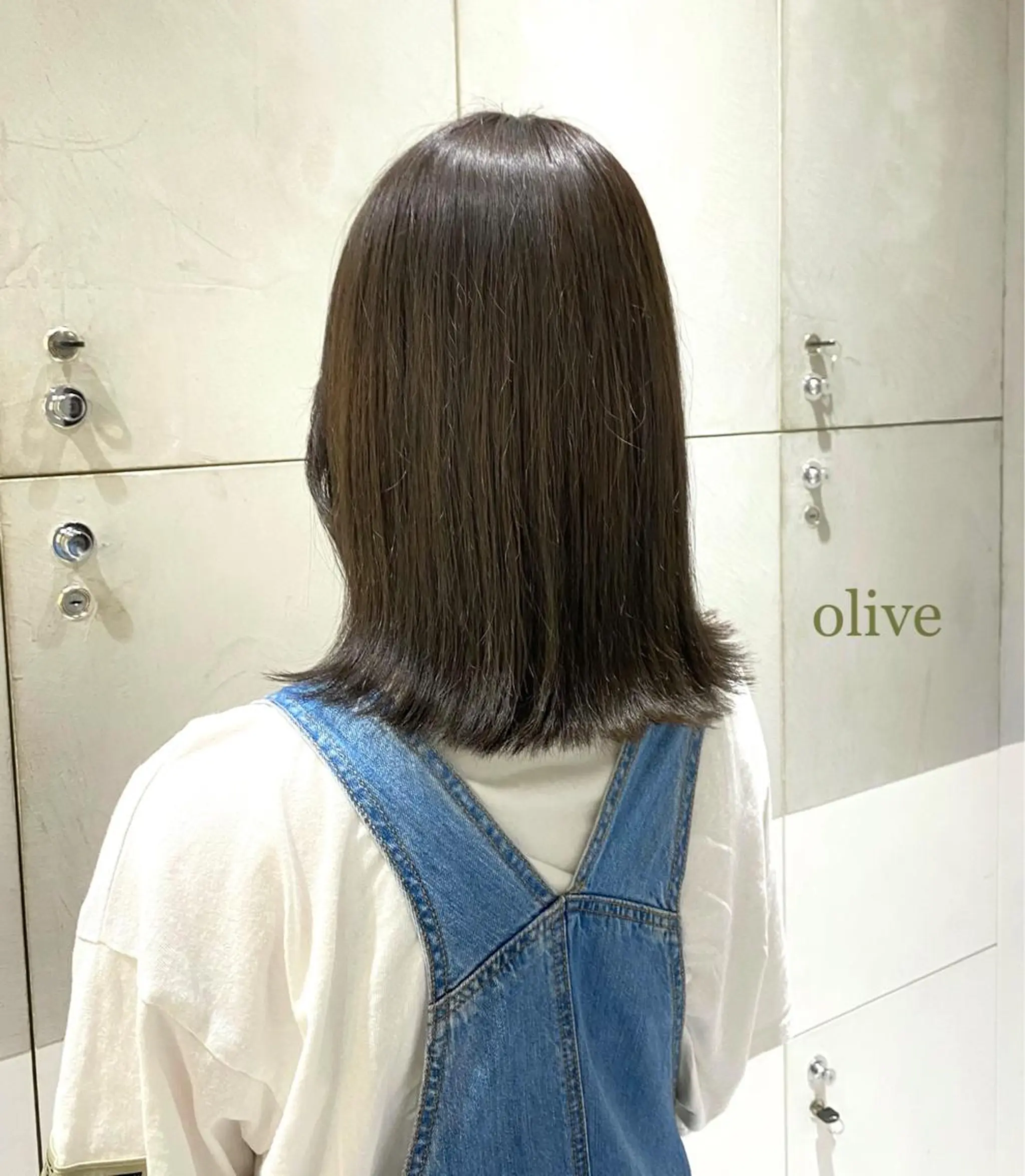 ミディアム ヘアカラー 艶感/ナチュラル 🩵amiのヘアスタイル