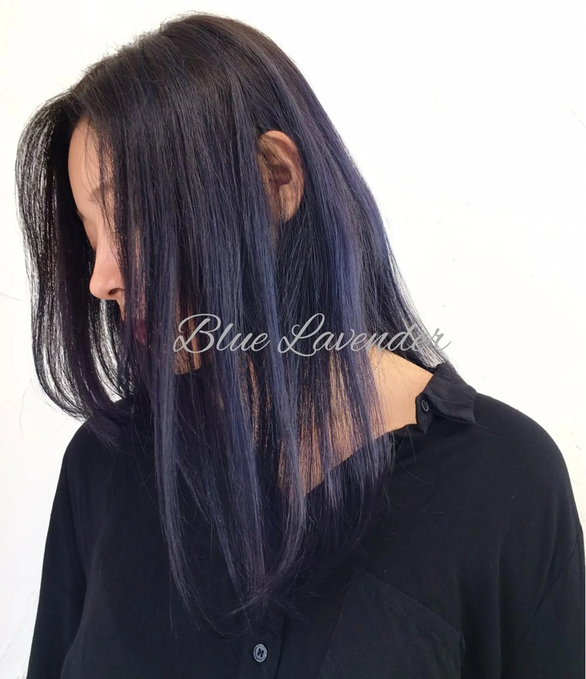 セミロング カラー ブルーカラー ブルーパープル グラデーションカラー パープルカラー 大人垢抜け ダブルカラーのヘアスタイル