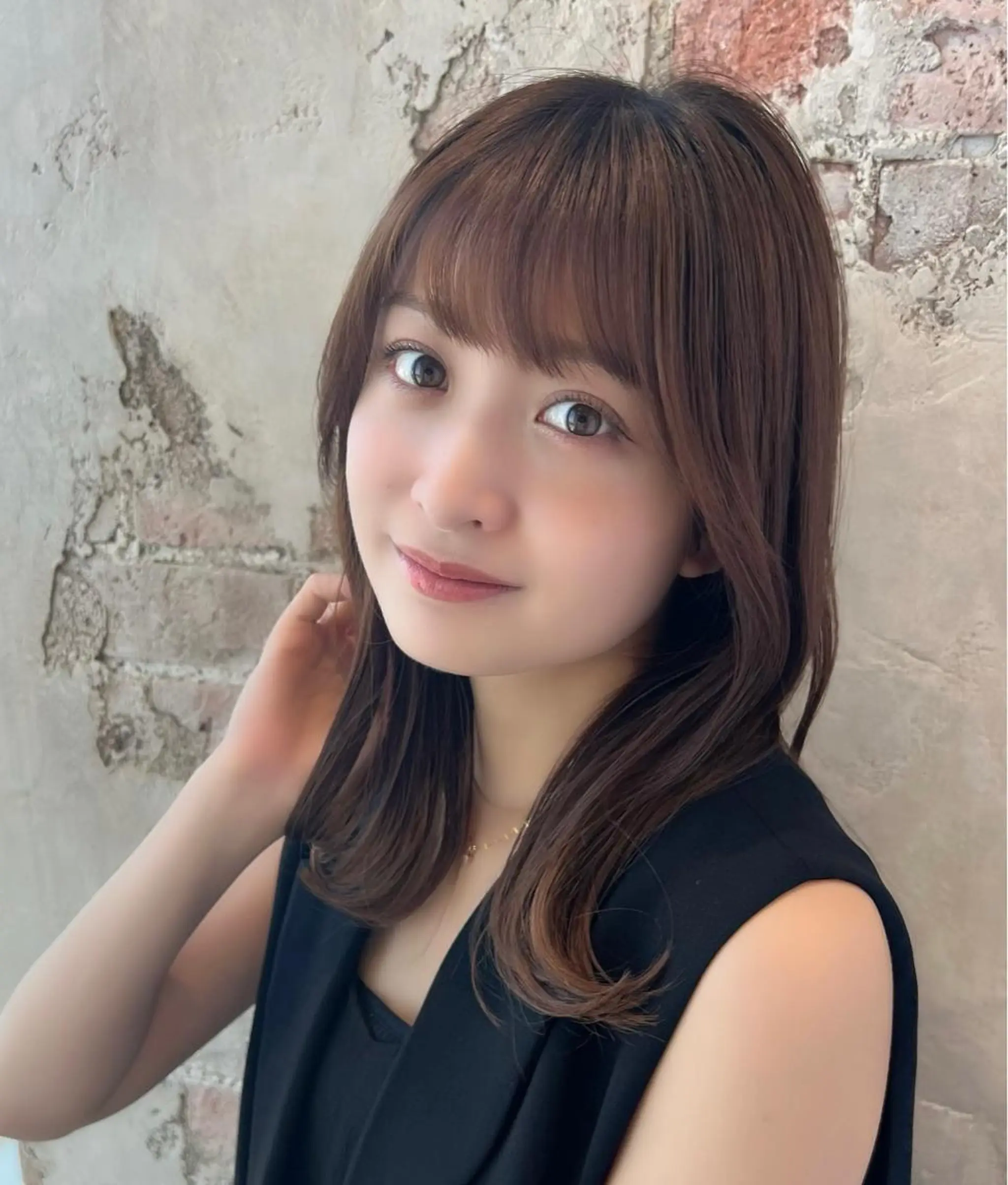 セミロング カラー ベージュカラー ブラウンカラー くびれヘア 髪質改善 縮毛矯正 カット ヘアカラー トリートメント 🧡くびれヘア/前髪 顔周り🧡久原結衣のヘアスタイル