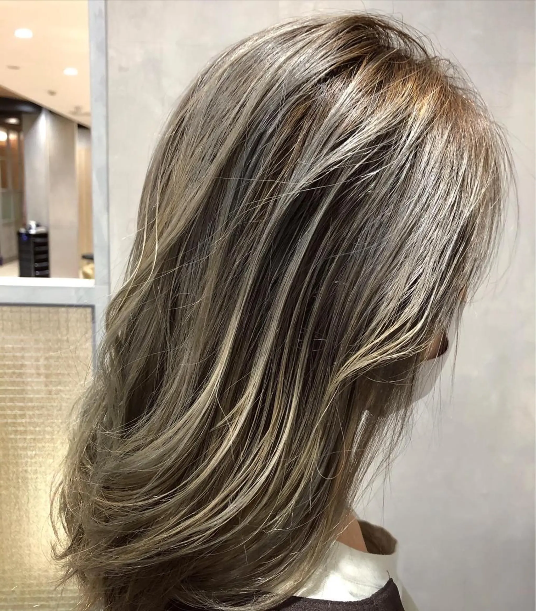 ロング カラー ハイダメージ毛 縮毛矯正のヘアスタイル