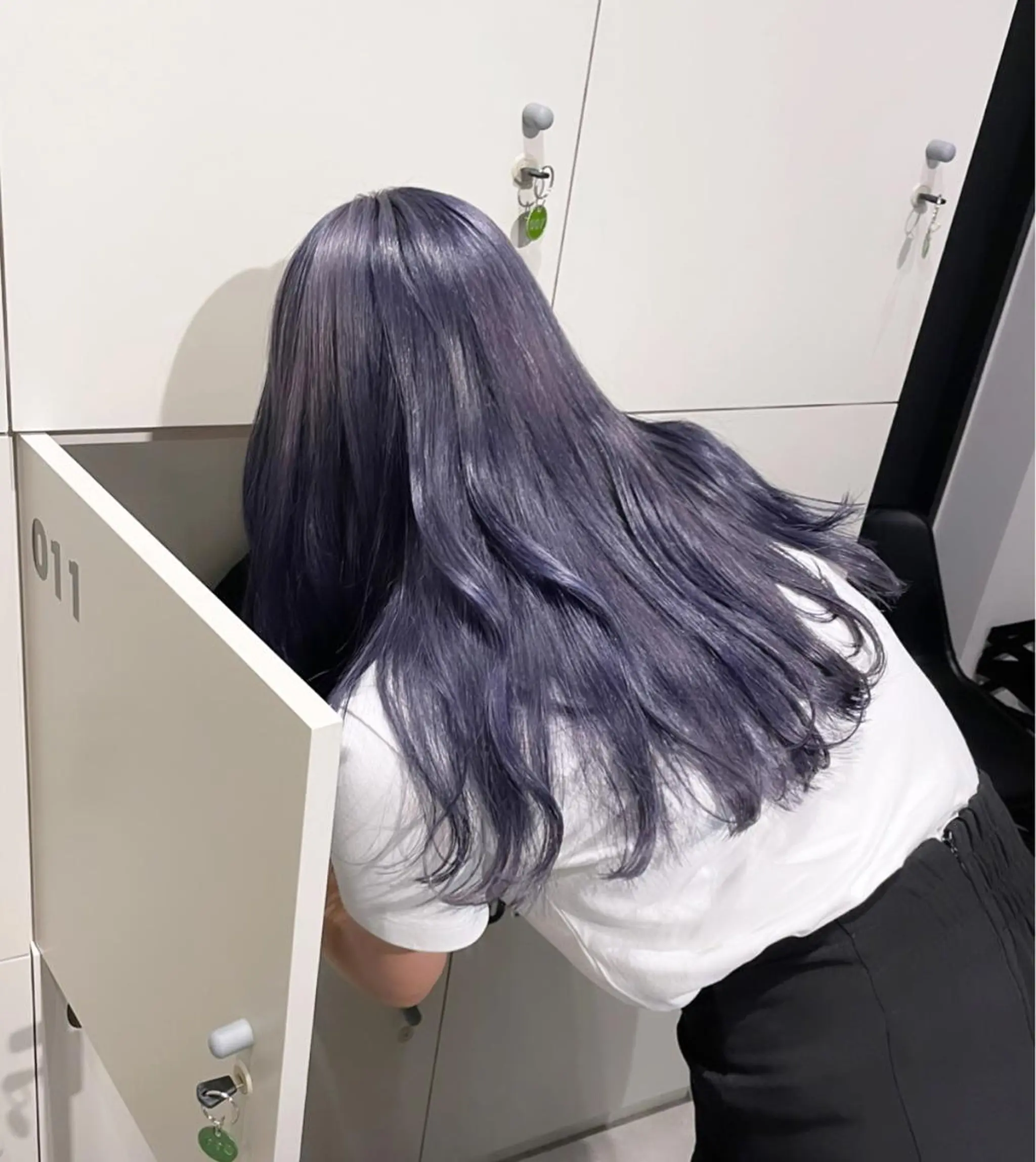 ロング カラー バレイヤージュ イヤリングカラー グラデーションカラー ハイライトカラー ハイトーンカラー ヘアカラー トリートメント ブリーチ👩‍🦳/ ‪✂︎MANAMIのヘアスタイル