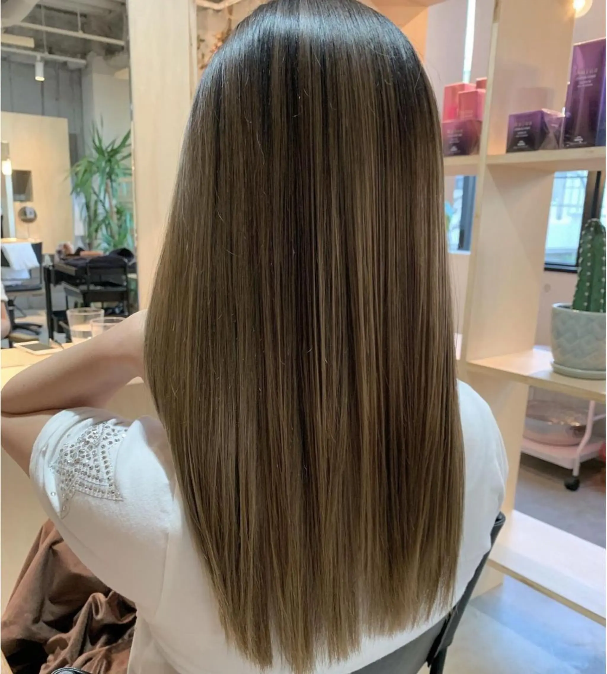 ロング カラー カット ヘアカラー tocca hair & treatment 茨木所属・ノサカ ミワコのヘアスタイル