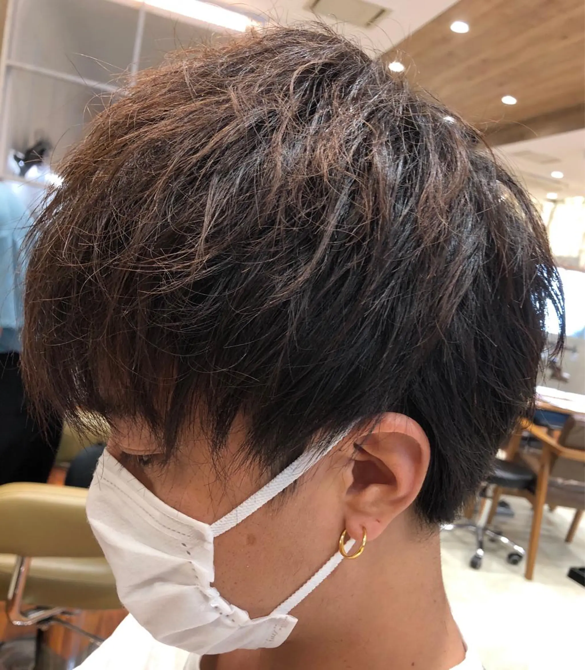 メンズ ハイダメージ毛 縮毛矯正のヘアスタイル