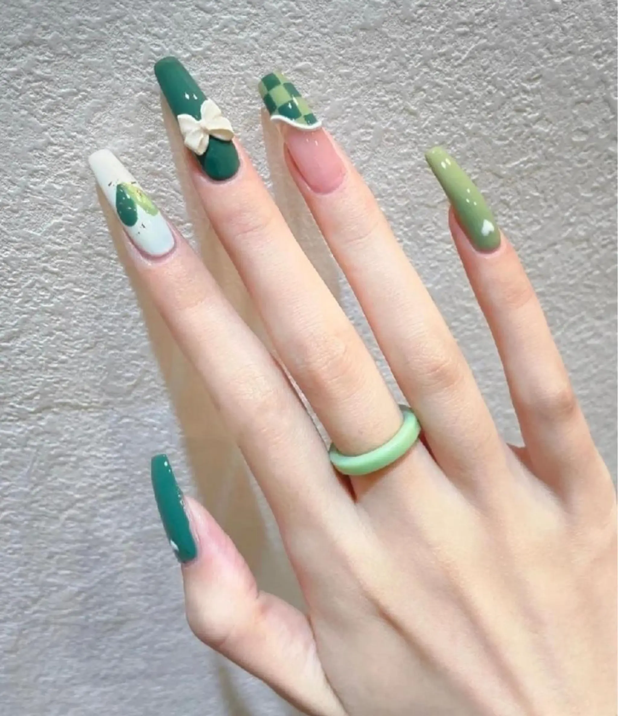 ネイル ハンドネイル ハンドケア 🤩 Yuliaユリアのネイルデザイン