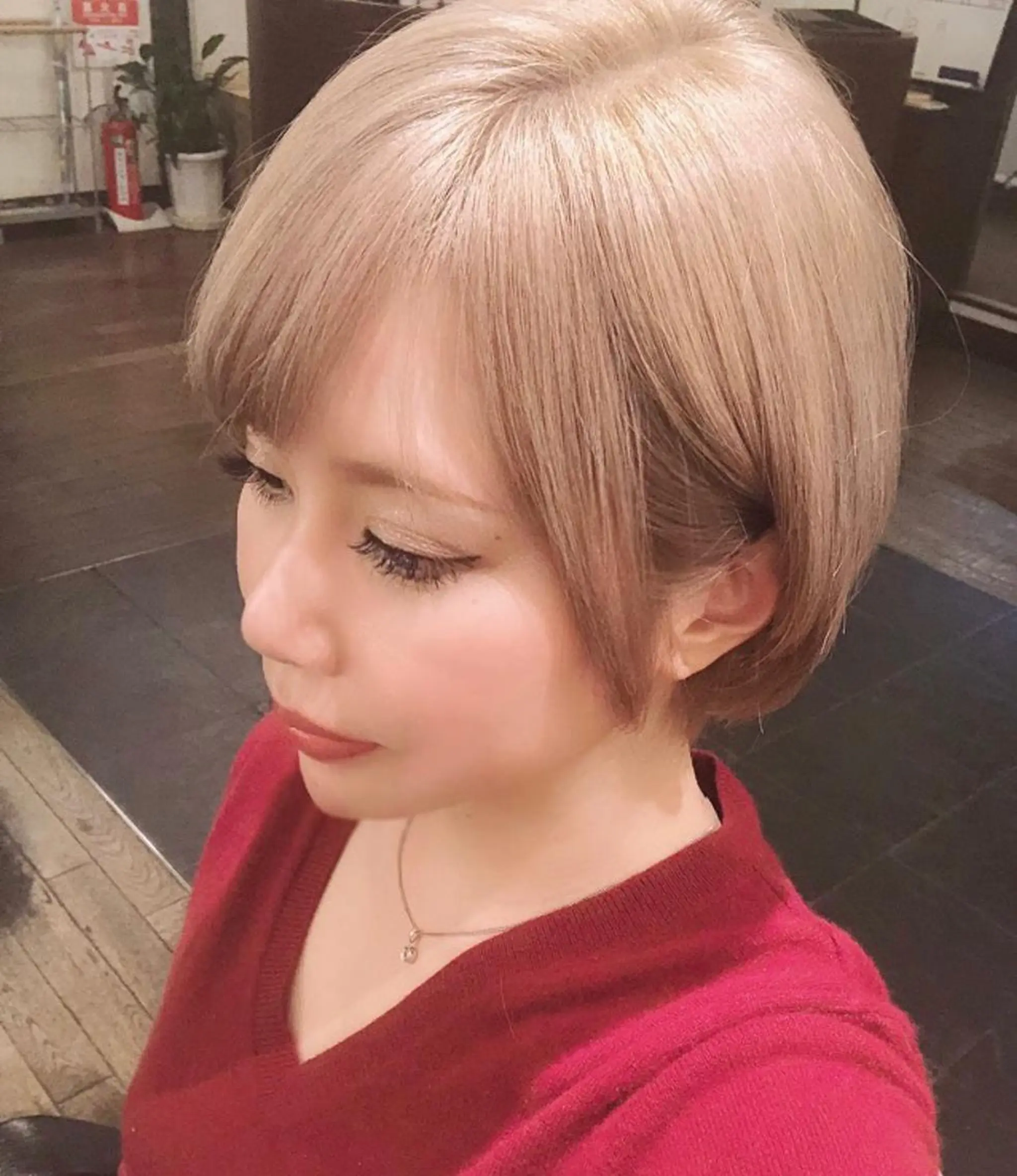 ショート カラー パーマ ヘアアレンジ ネイル マツエク・マツパ ベージュカラー ◆感動口コミ/最小顔 理論カット◆森口 峻のヘアスタイル