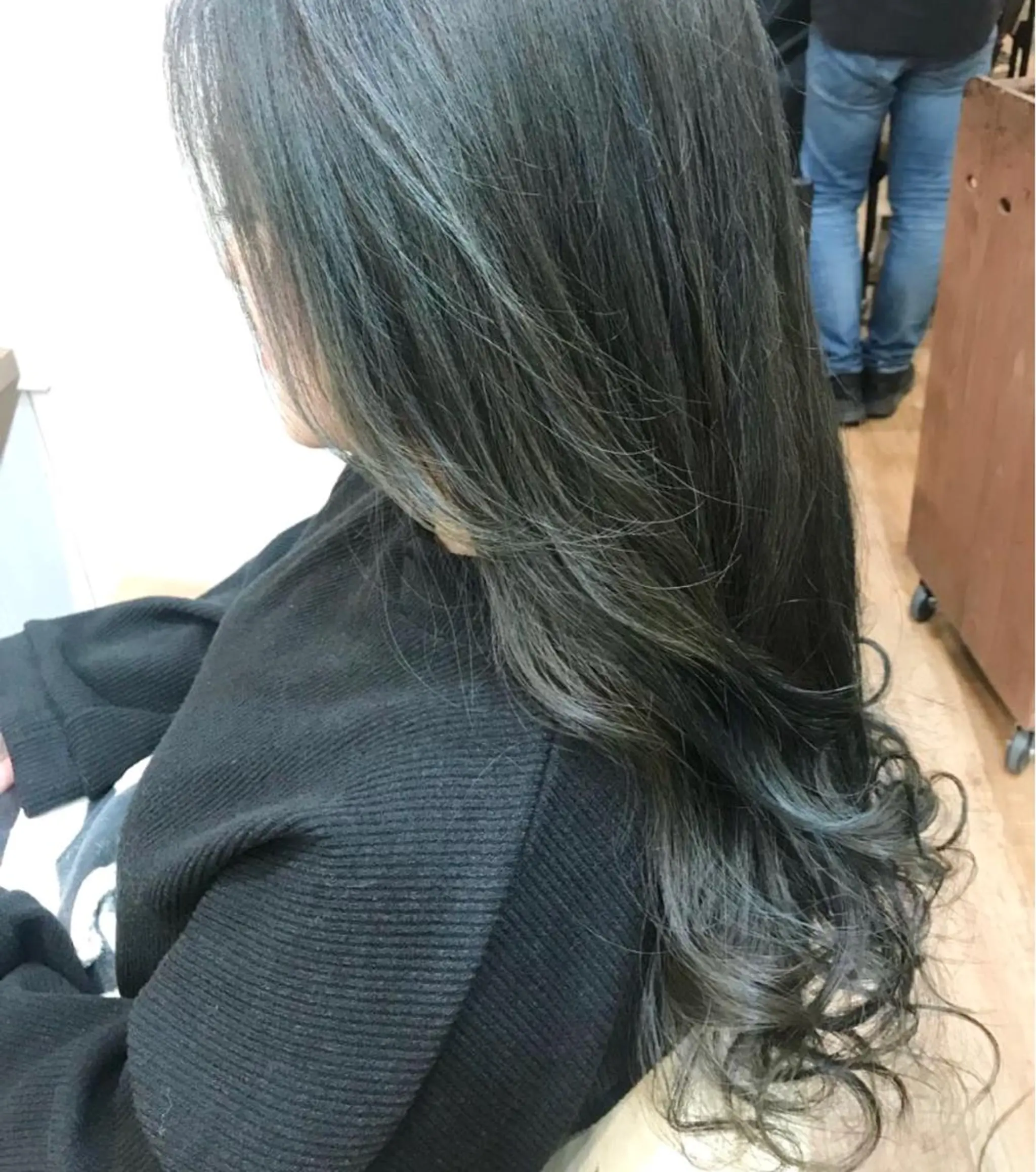 ロング カラー グレージュ オリーブグレージュ オリーブグレー 新井 友菜のヘアスタイル