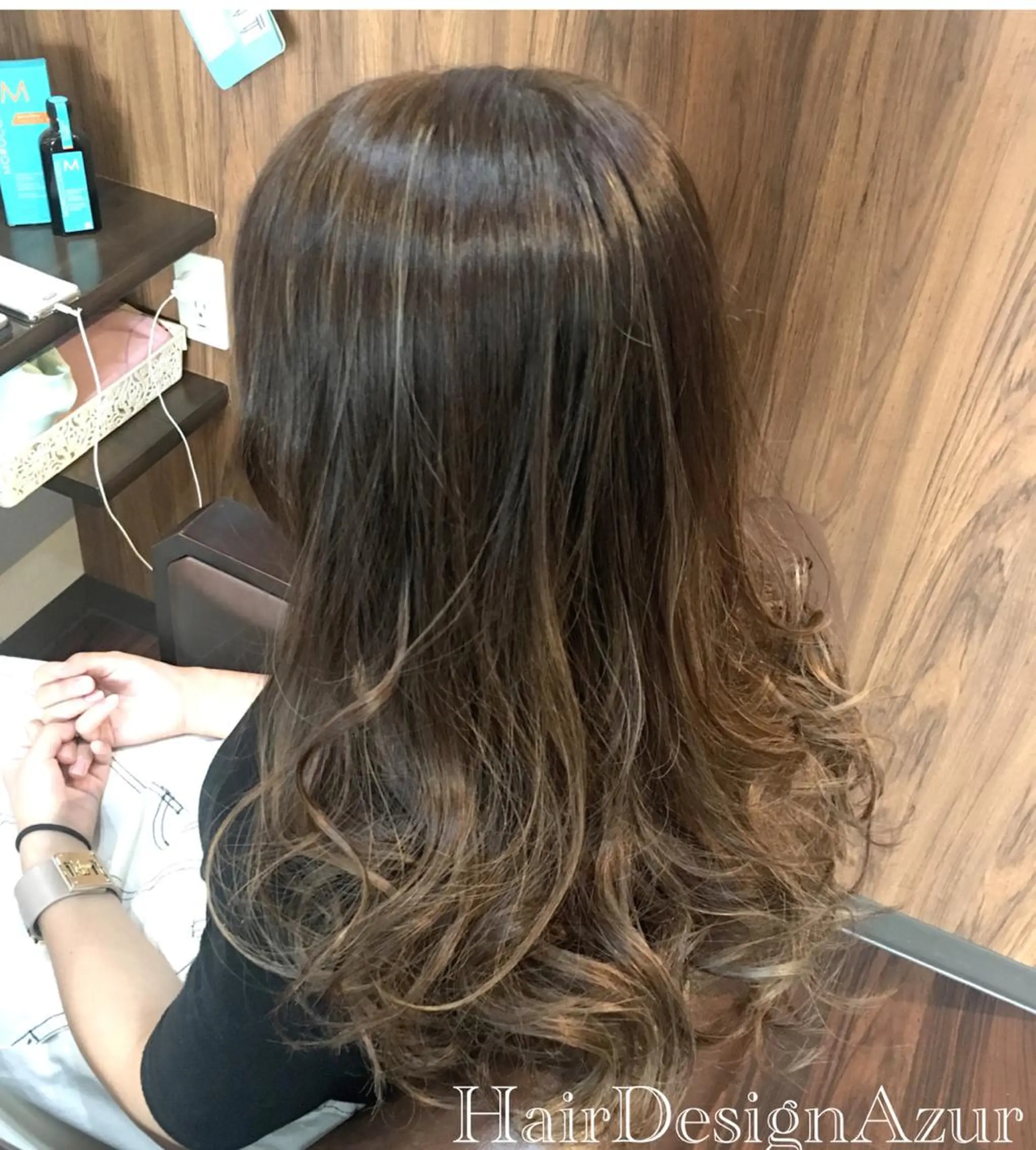 ロング カラー HairDesign Azurのヘアスタイル