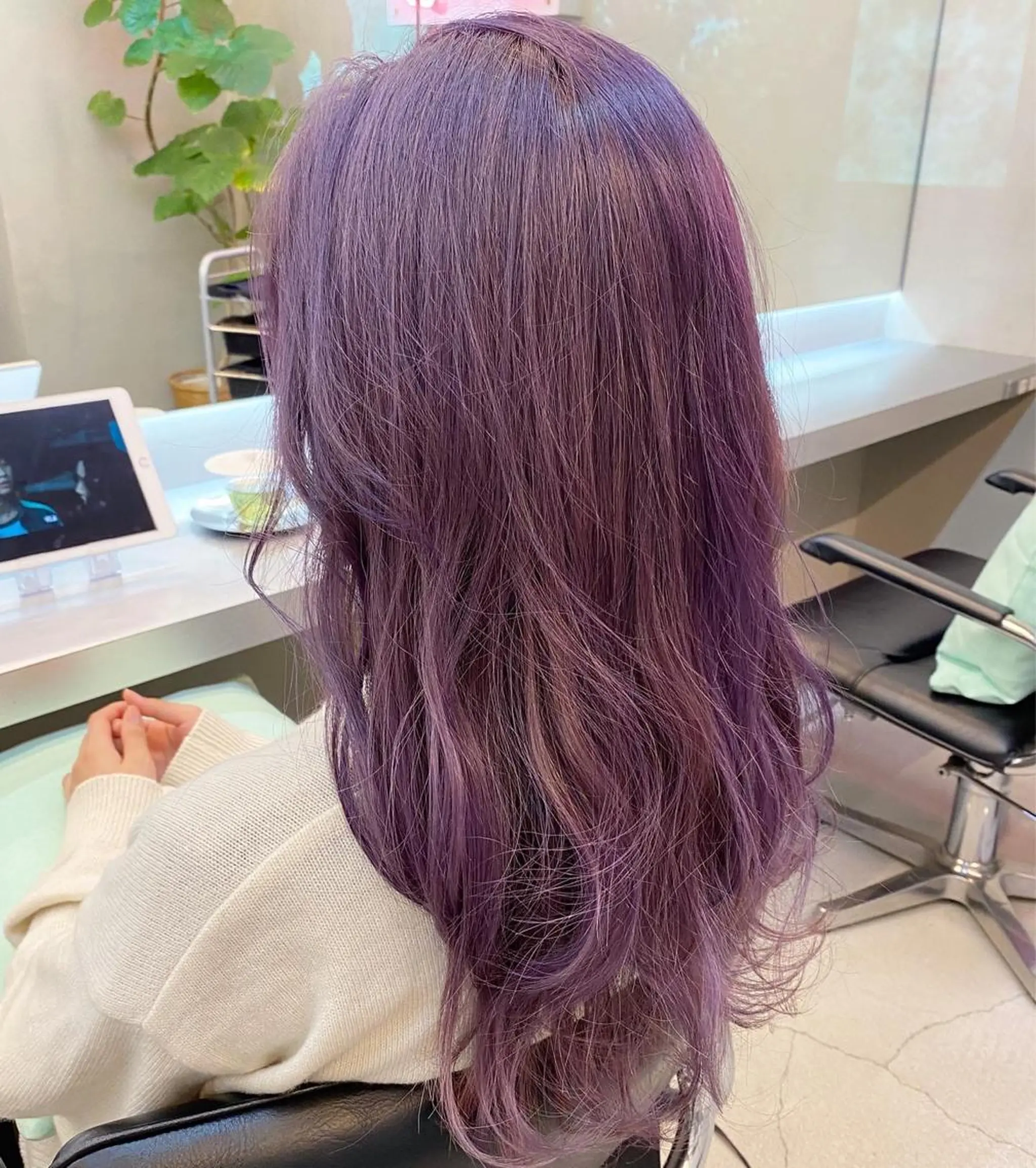 ロング カラー ヘアカラー トリートメント 岡野 静華のヘアスタイル