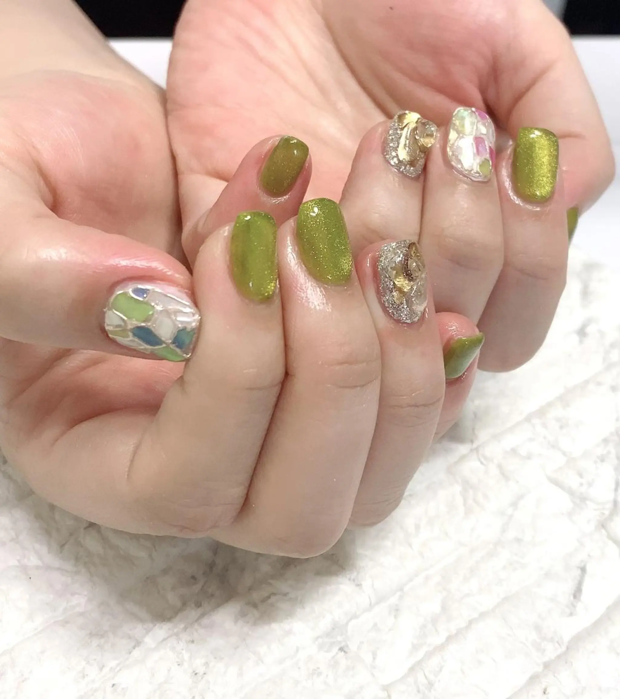 ネイル ハンドネイル フットネイル yochi nailのネイルデザイン