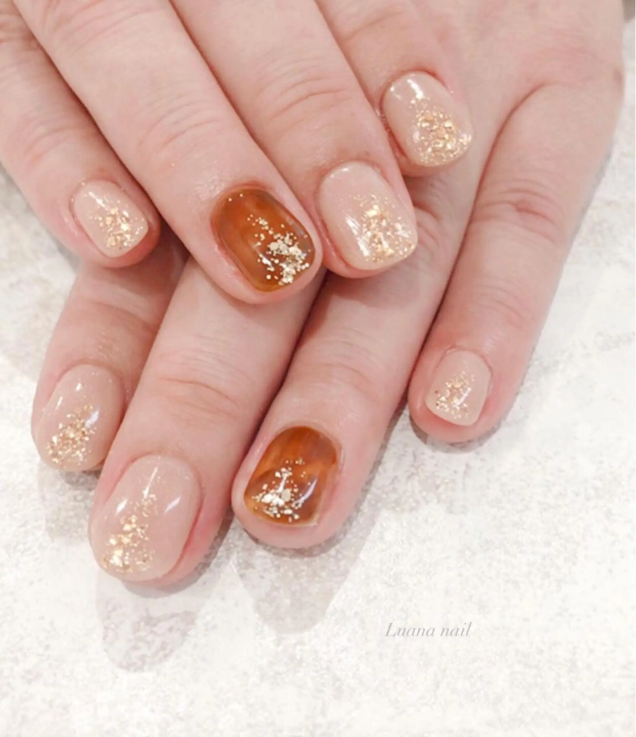 ミディアム キッズ ネイル べっ甲ネイル ジェルネイル ニュアンスネイル オフィスネイル パラジェル Luana nail (ルアナネイル)のネイルデザイン