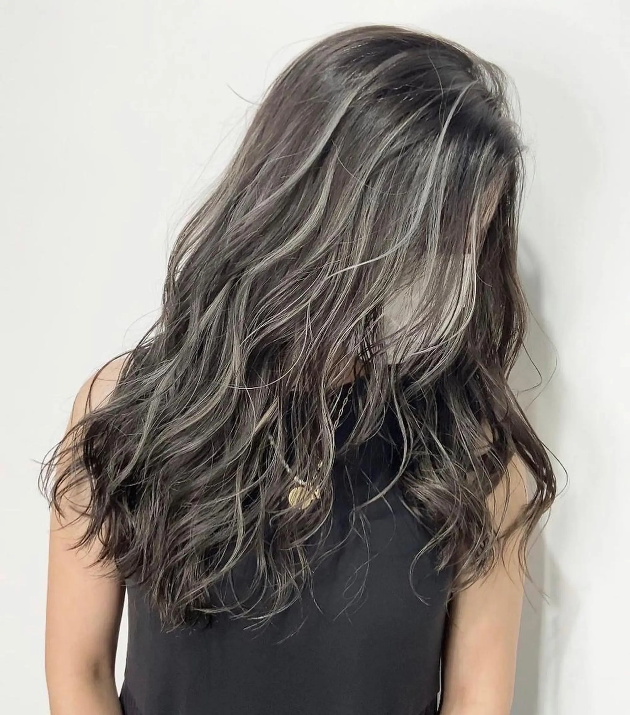 ロング カラー パーマ ヘアアレンジ メンズ キッズ ネイル マツエク・マツパ アイブロウ メンズブリーチ メンズハイライト メンズインナーカラー メンズ韓国風 メンズウルフカット nico TOKYO 渋谷所属・ハイトーンブリーチ 特化🌈フジタハルキのヘアスタイル
