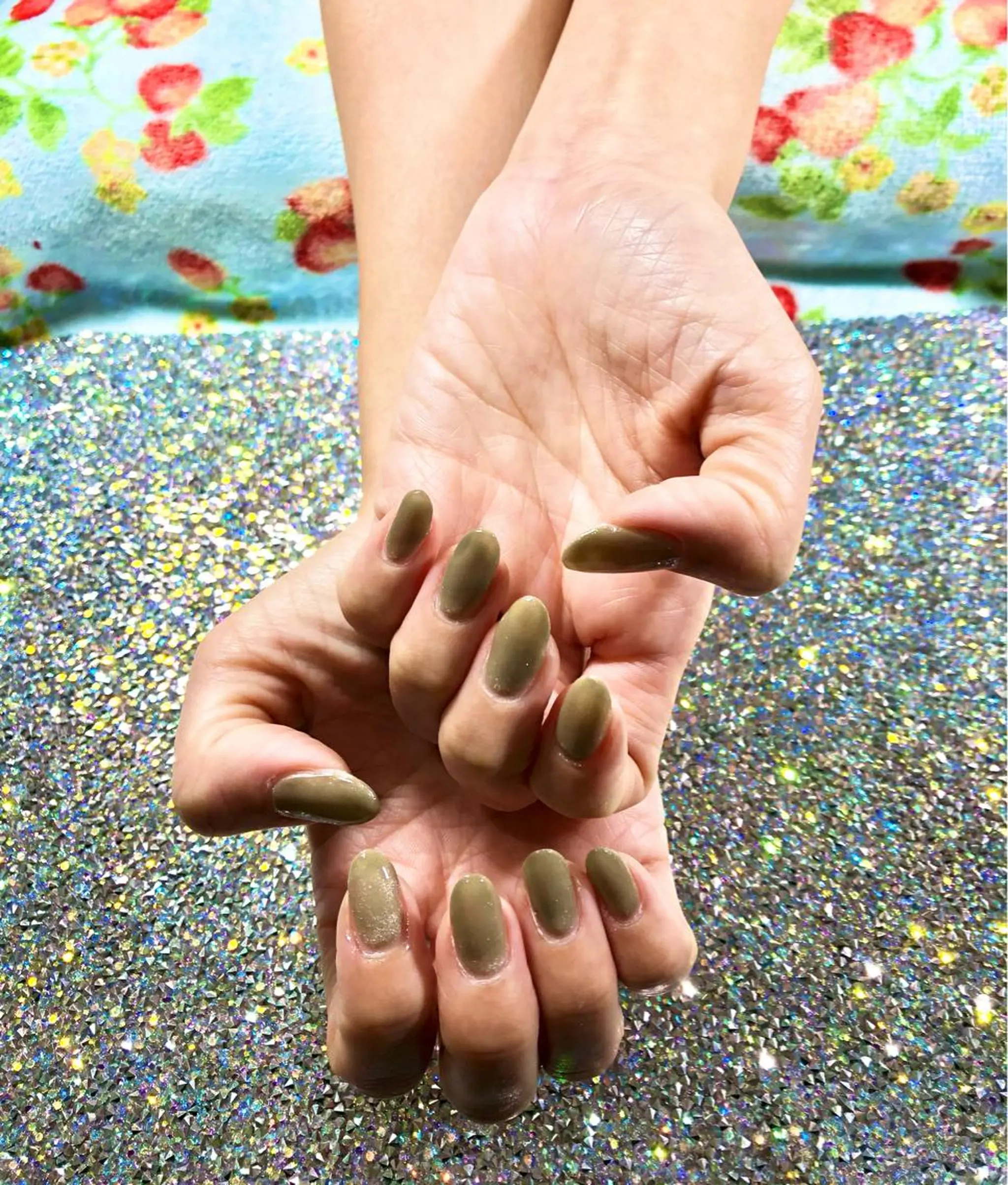 ネイル ブラウン ゴールド マグネットネイル ビー玉ネイル オレンジ ハンドネイル Tairacchi ﾀｲﾗｯﾁのエステ・リラクイメージ