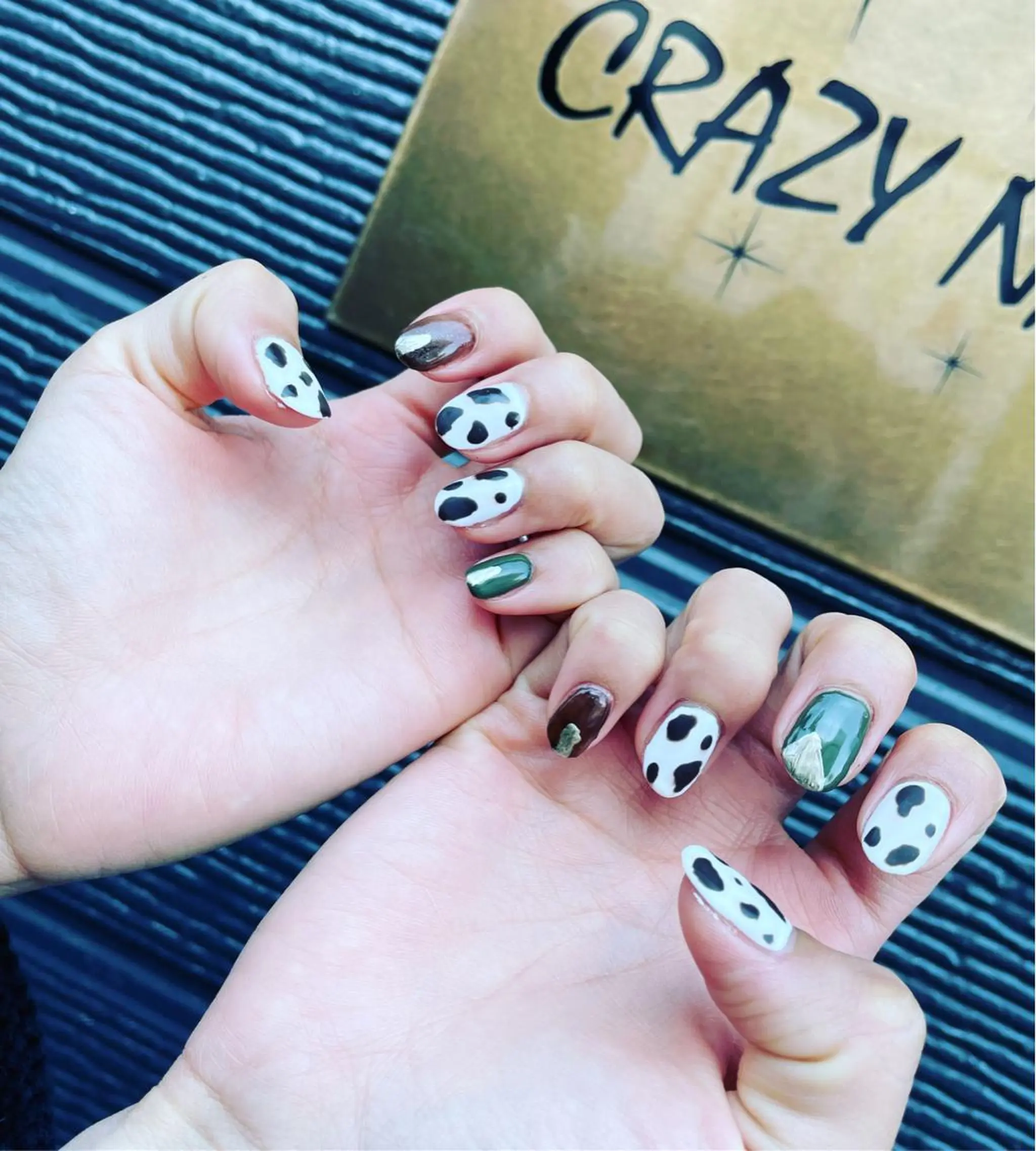 ネイル CRAZY NAILのネイルデザイン