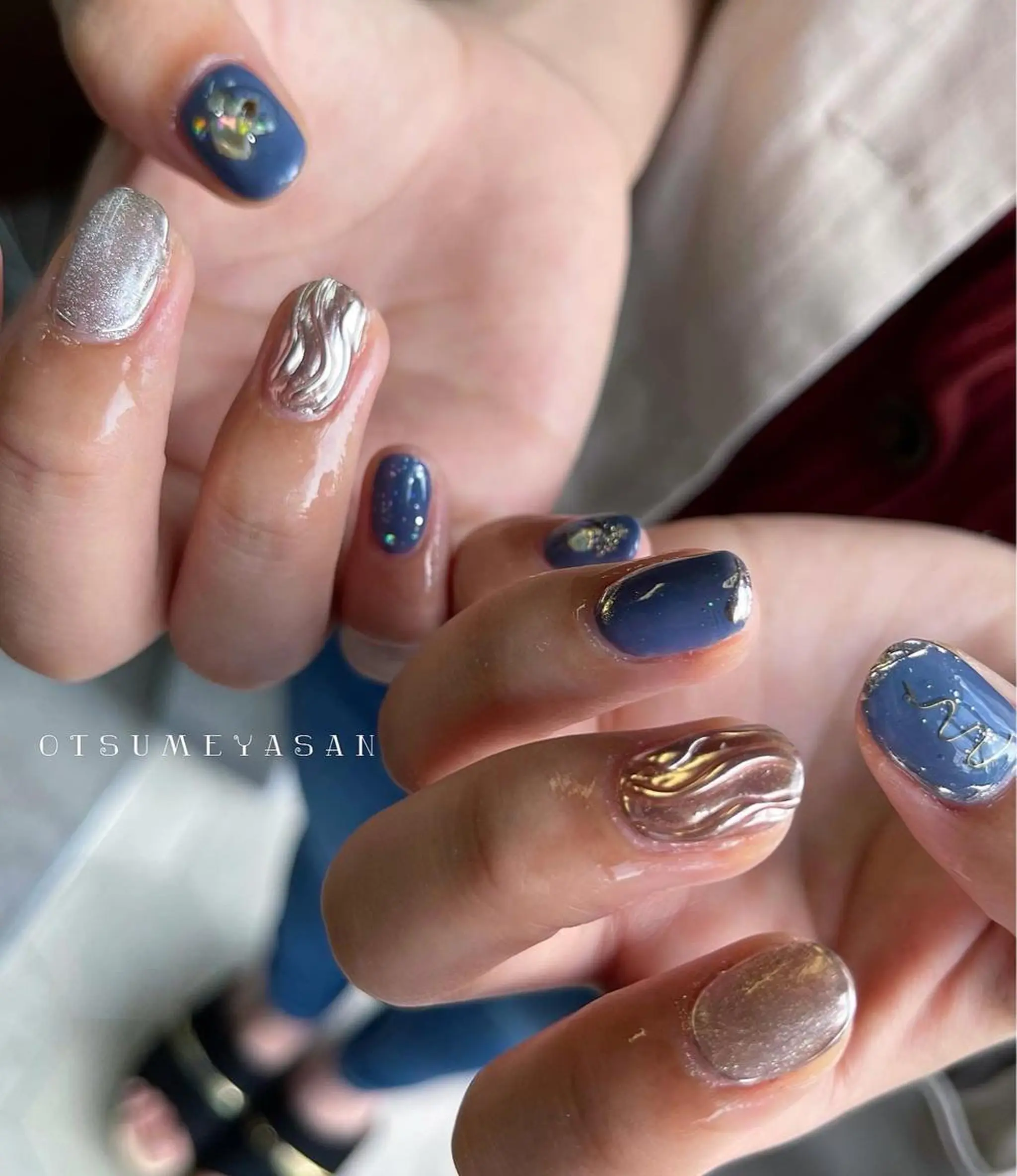 ネイル ブルー ジェルネイル ゴールド 韓国ネイル 夏ネイル otsumeyasan所属・わたなべ ちかのネイルデザイン