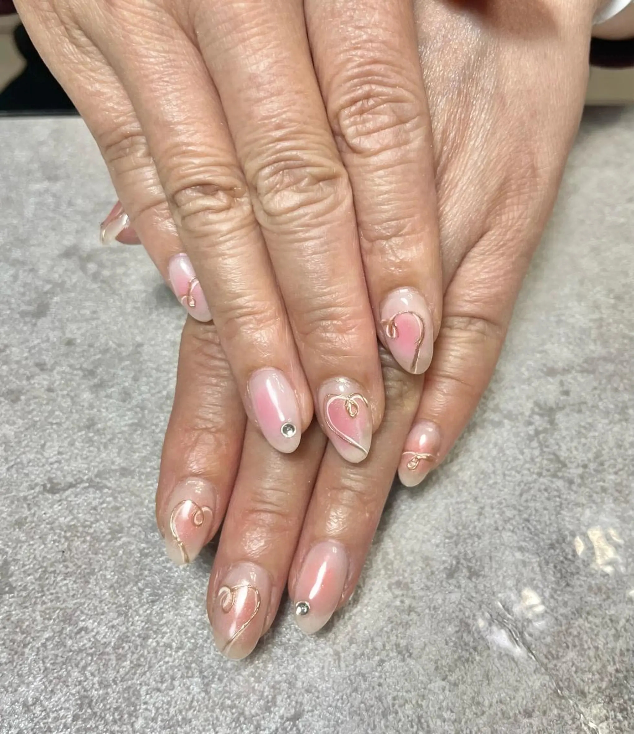 ネイル チークネイル ミラーネイル ハンドネイル BLANCEnail所属・BLANCnail yuuのネイルデザイン