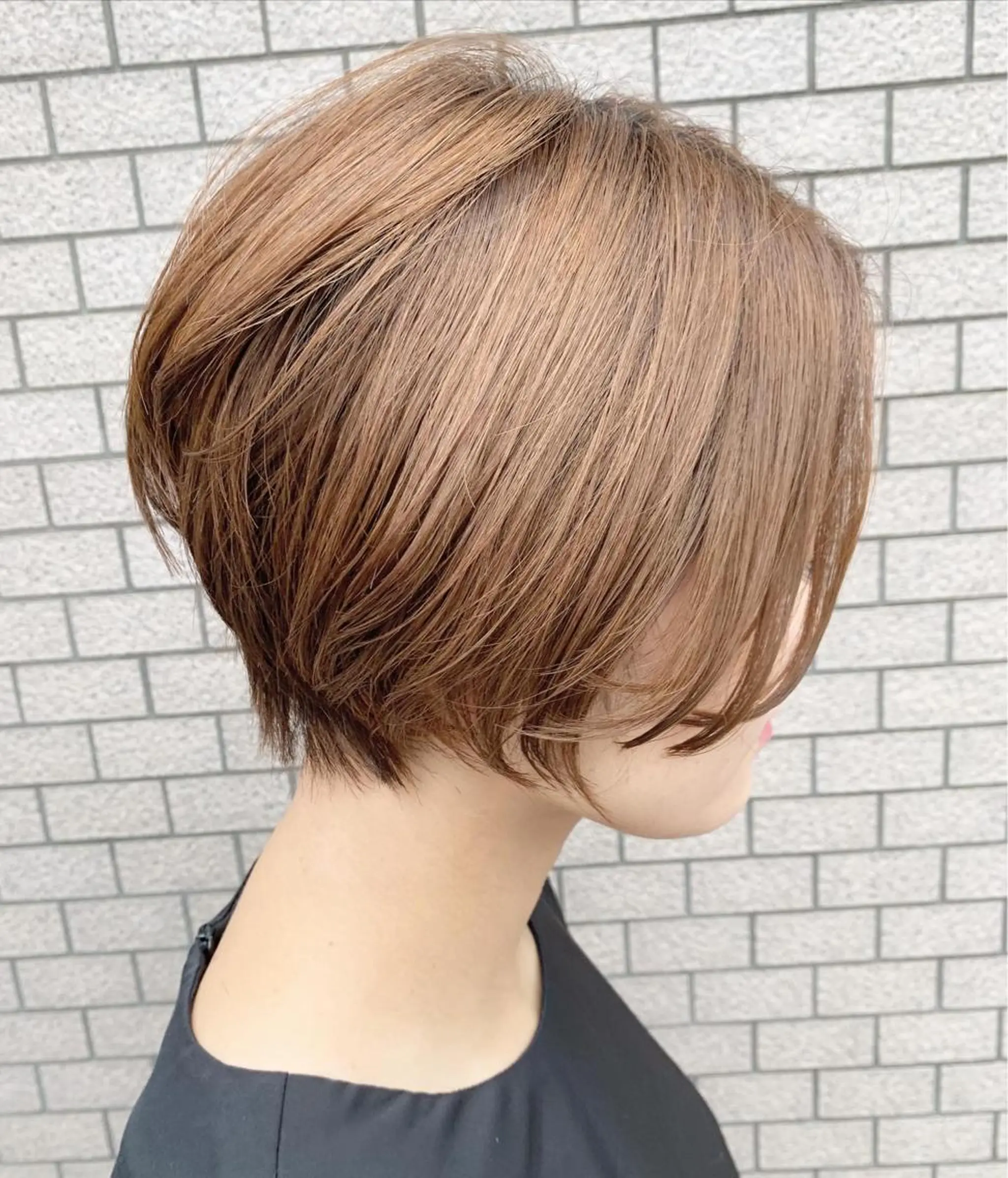 ショート ハンサムショート ショートヘア 透明感ハイライト◎ 伊藤夏海のヘアスタイル