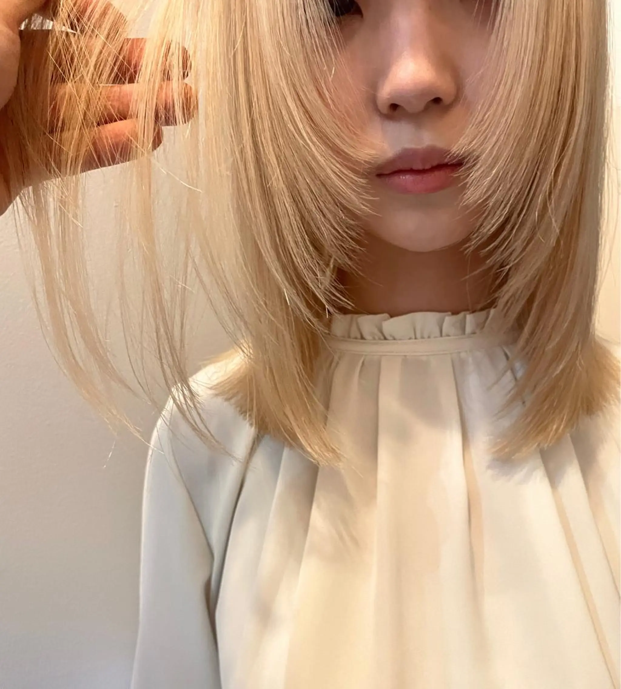 ミディアム 韓国風カラー 韓国風ヘア レイヤーカット 韓国/透明感 Veluaのヘアスタイル