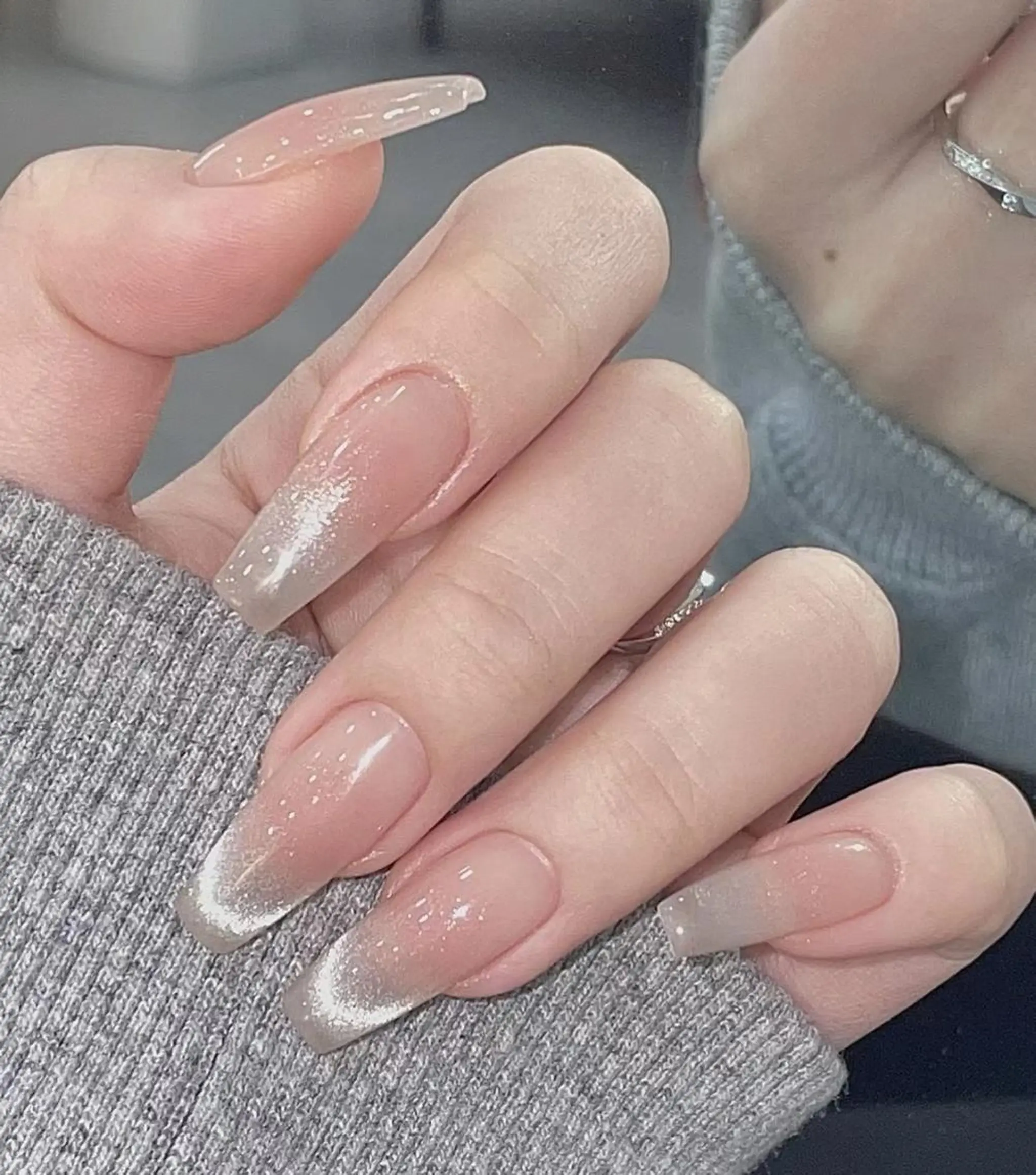 ネイル フレンチネイル ジェルネイル マグネットネイル マグネットフレンチ スカルプネイル ハンドネイル AB マツエクネイルサロンのネイルデザイン