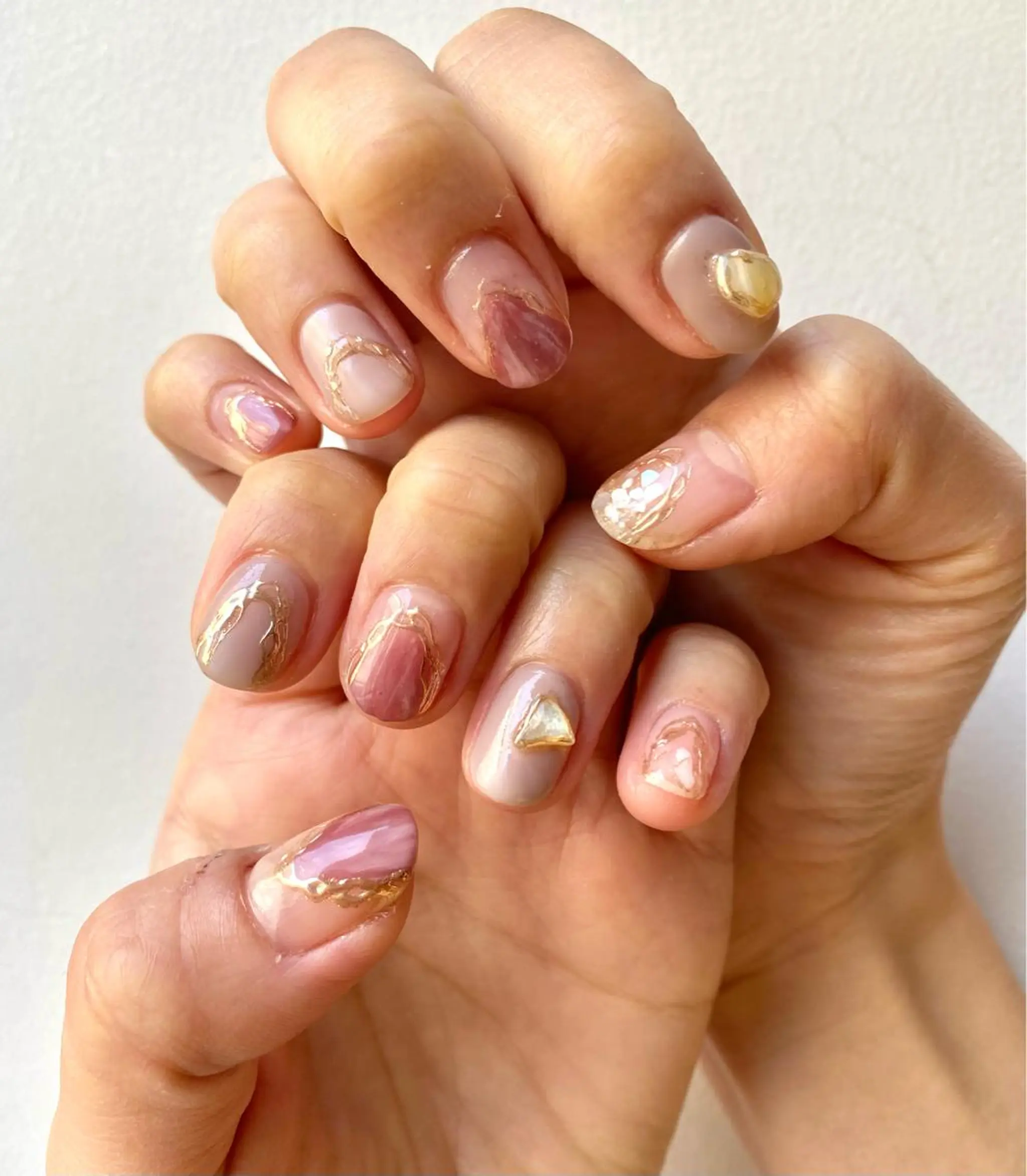ネイル マグネットネイル ニュアンスネイル オレンジ ピンク ピスタチオネイル nailist SAYAのネイルデザイン