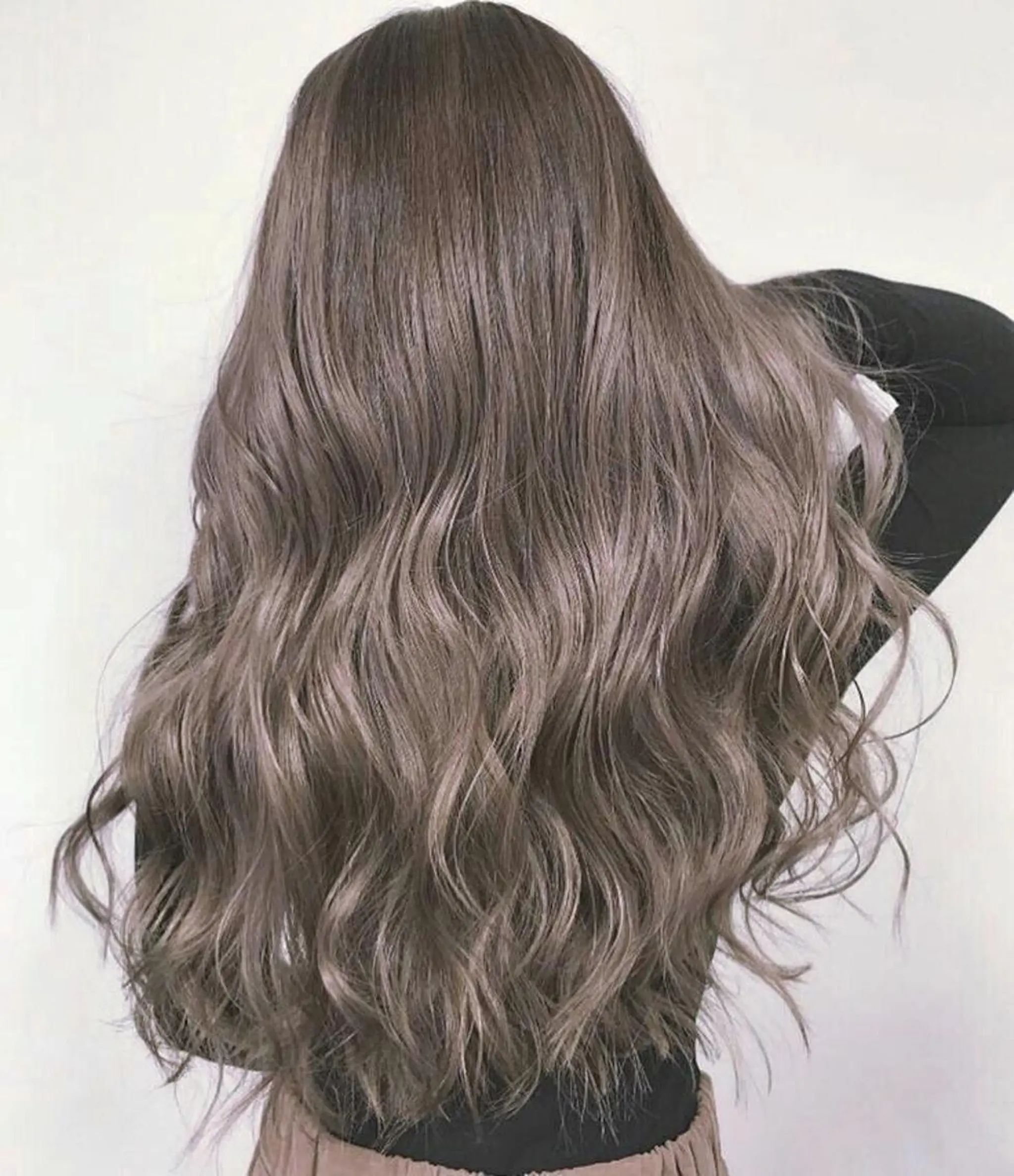 ロング カラー 透明感カラー ヘアカラー トリートメント 長谷川 裕起のヘアスタイル