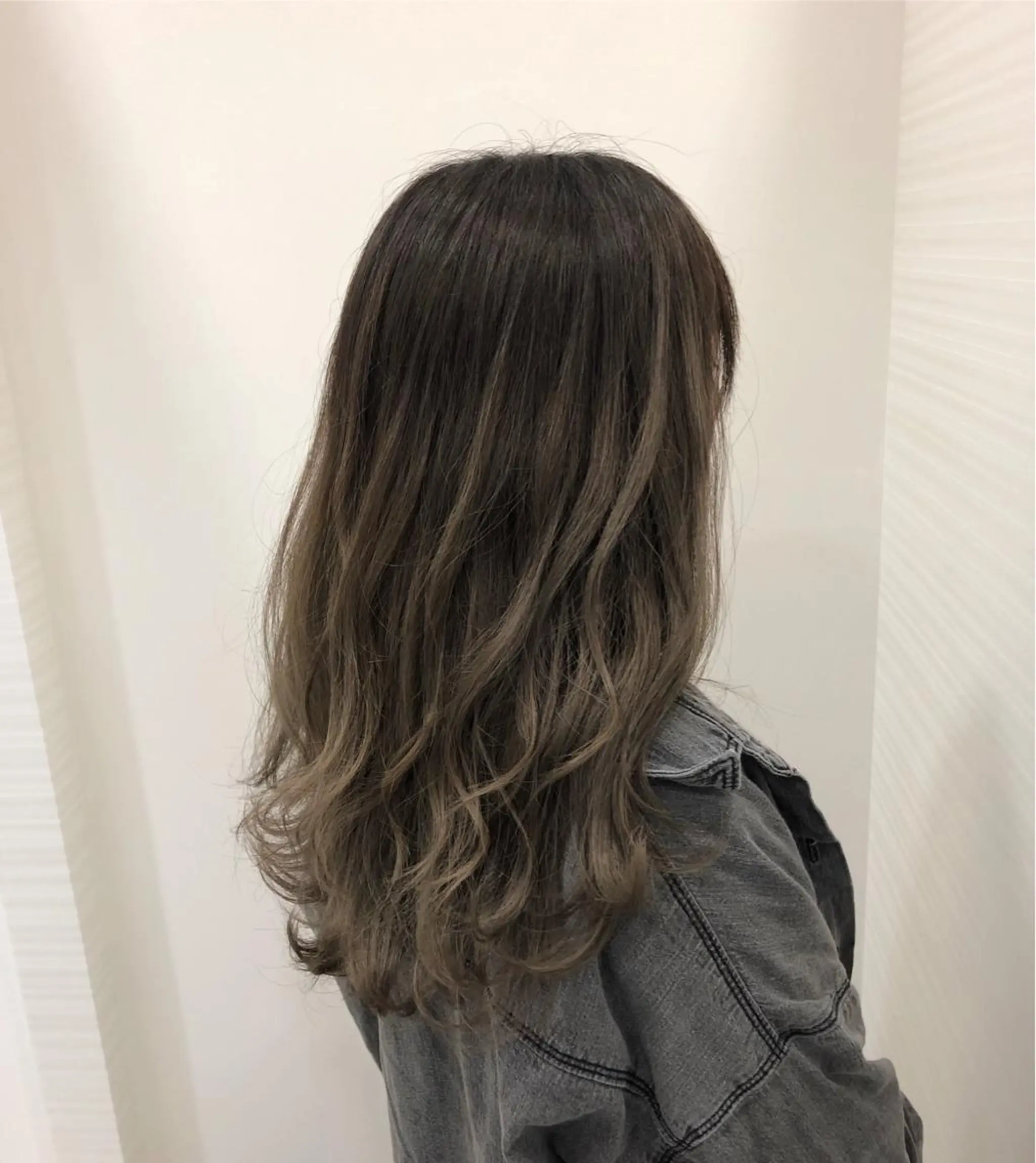 カラー バレイヤージュ グラデーションカラー 得能 雅人のヘアスタイル